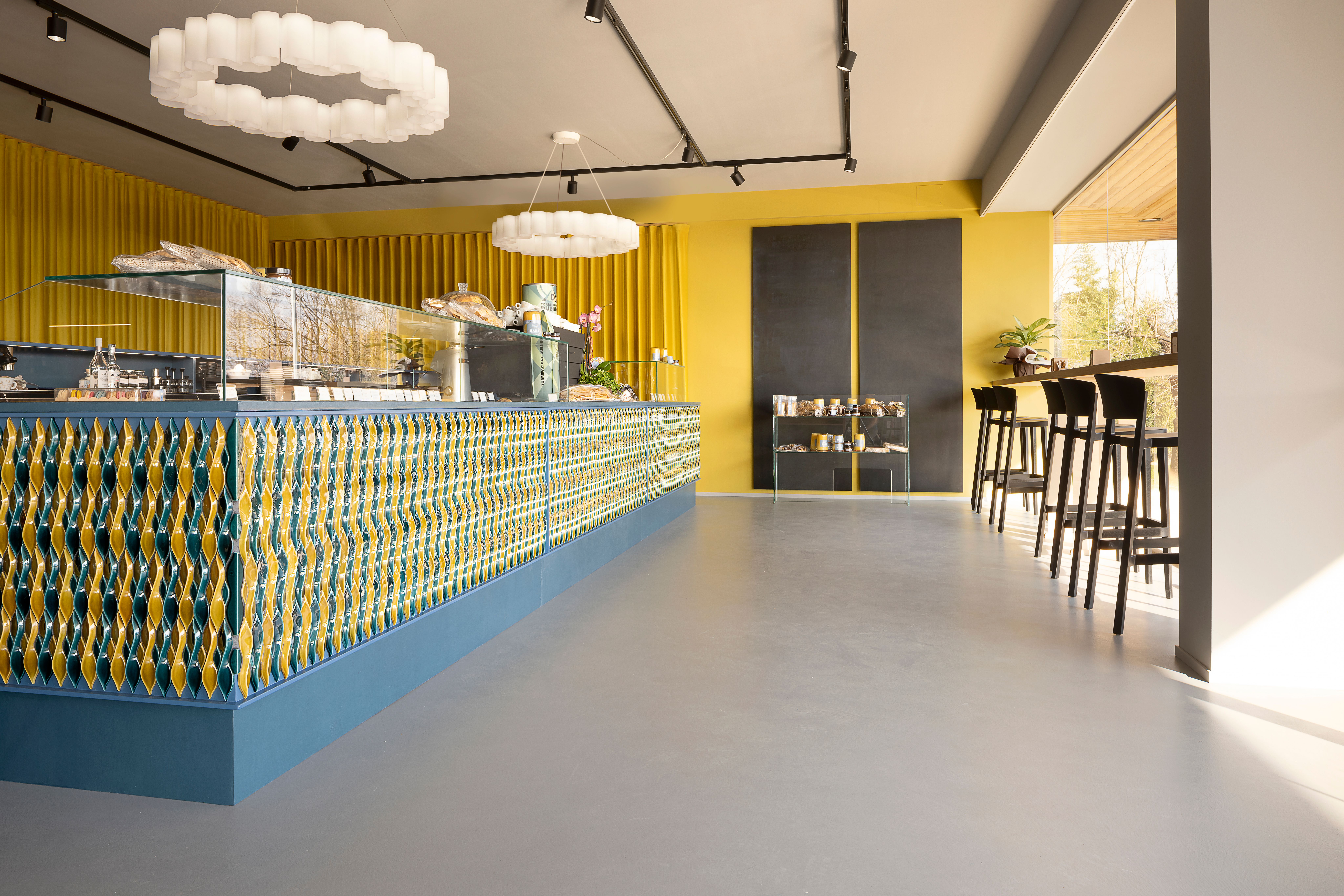 interni di una pasticceria