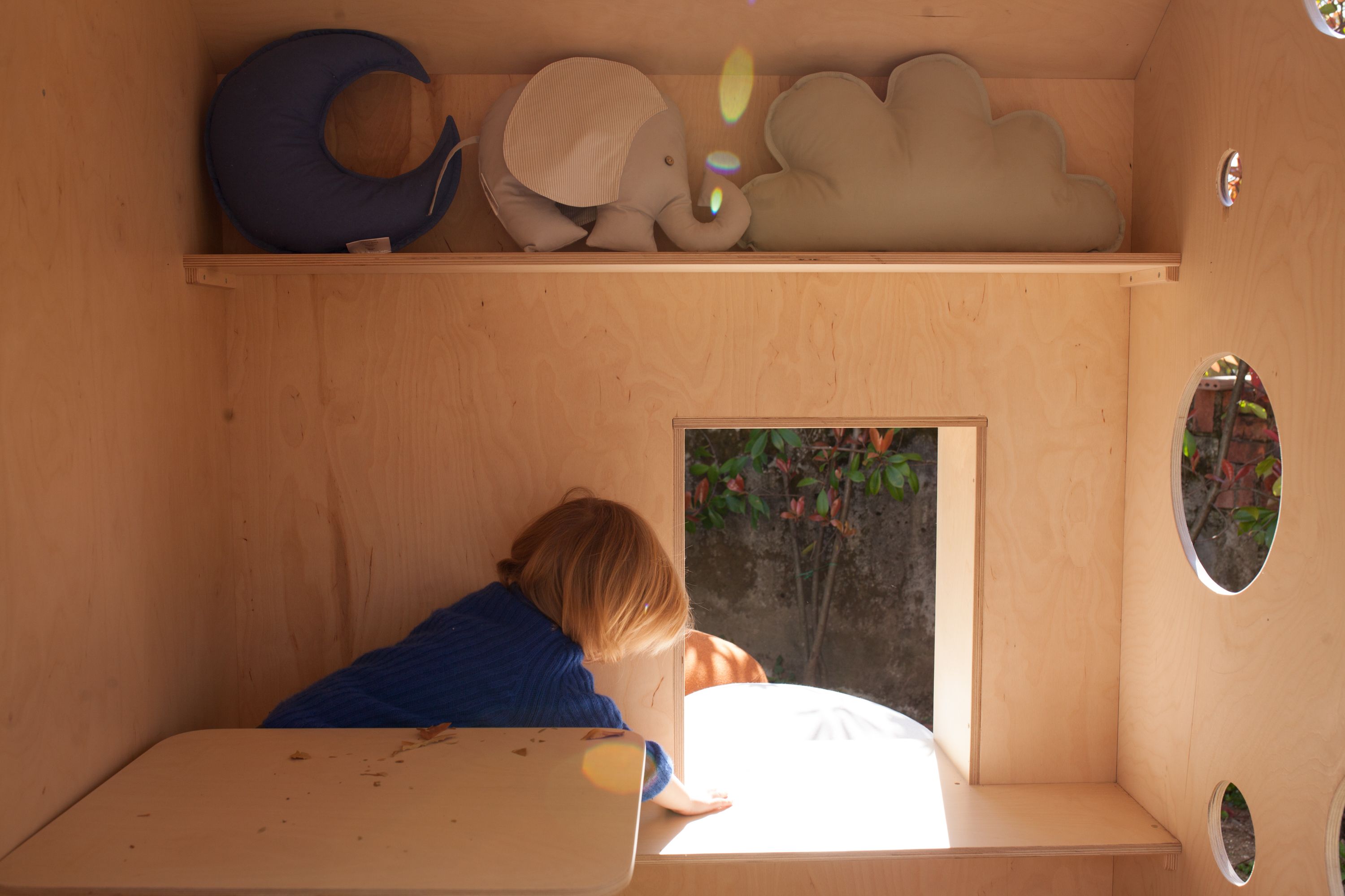 casetta in legno, Micro Architettura per Bambini, giardino e natura 