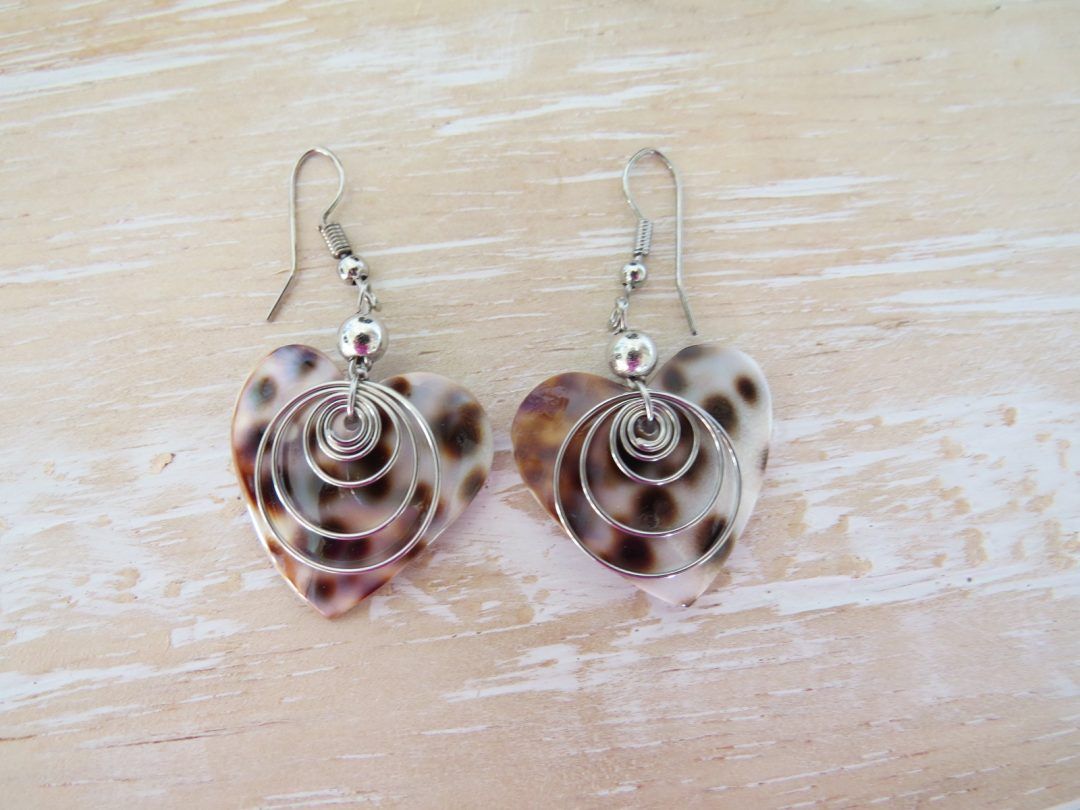 Heart Shape Shell Earrings #1