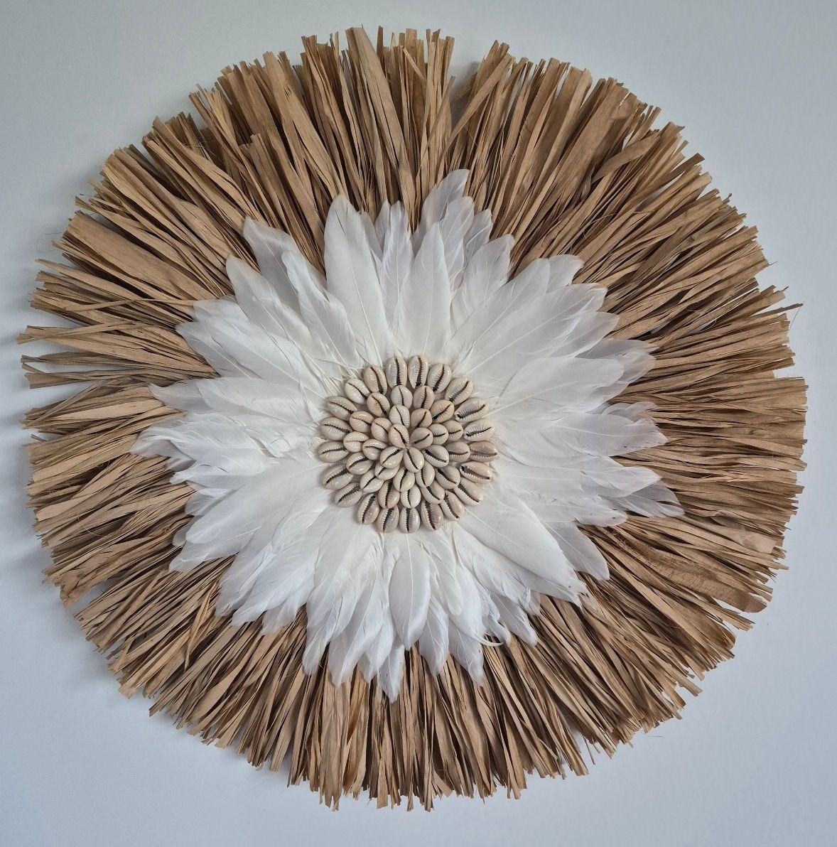Raffia Shell & Feather Round Wall Decor