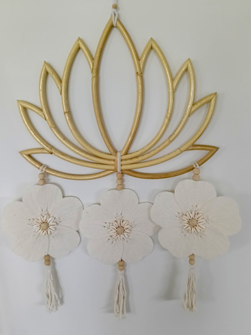 Lotus Wall Hanging - 3 White Flowers