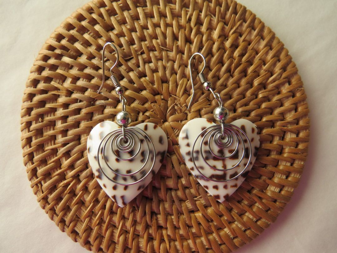 Heart Shape Shell Earrings #2