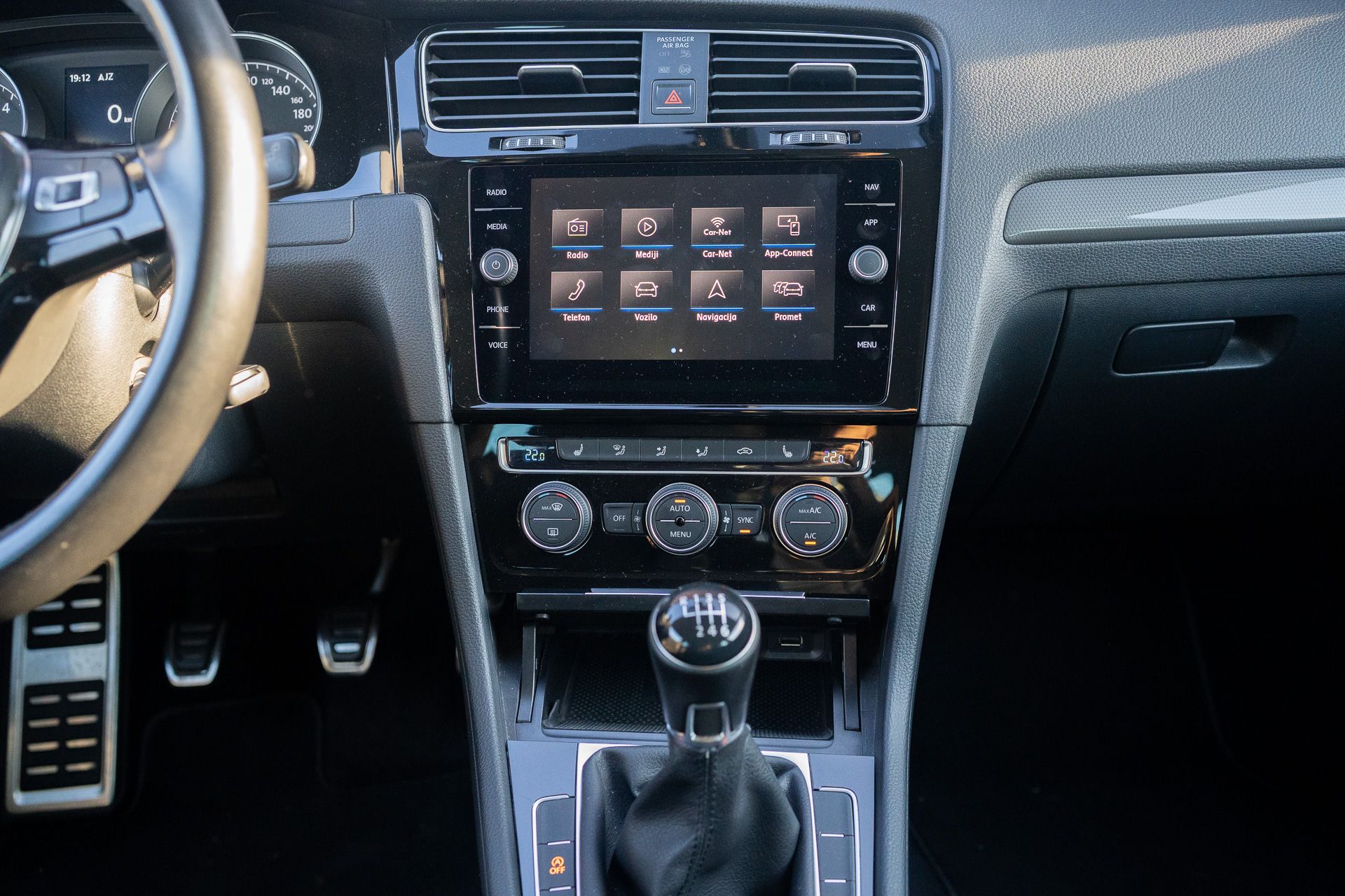 Golf 7.5 2.0 TDI ACC LED interijer