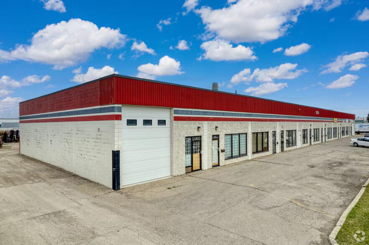 2824 58 Ave SE
