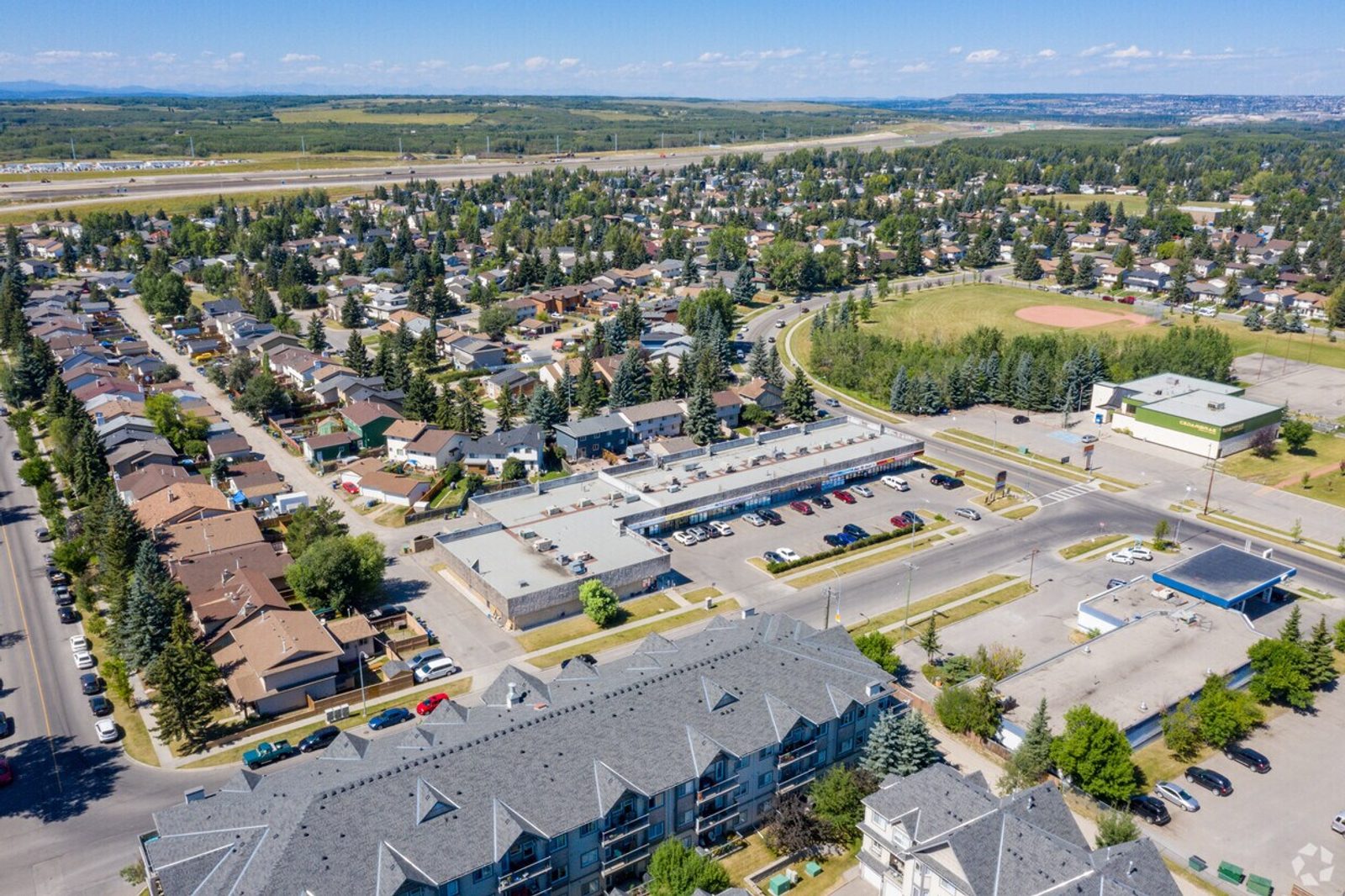 Cedarbrae Plaza