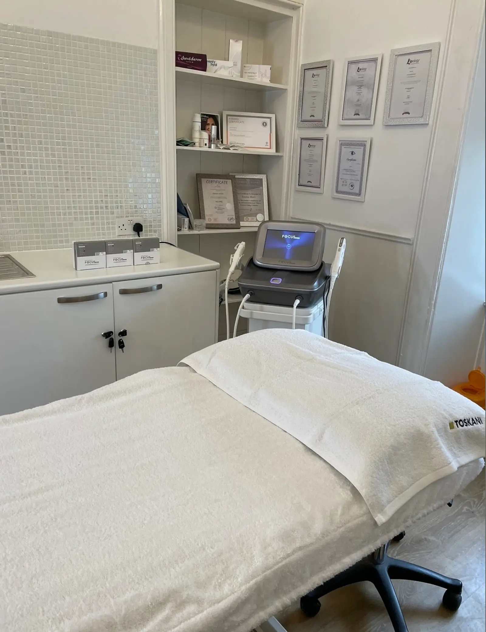 dual treatment room