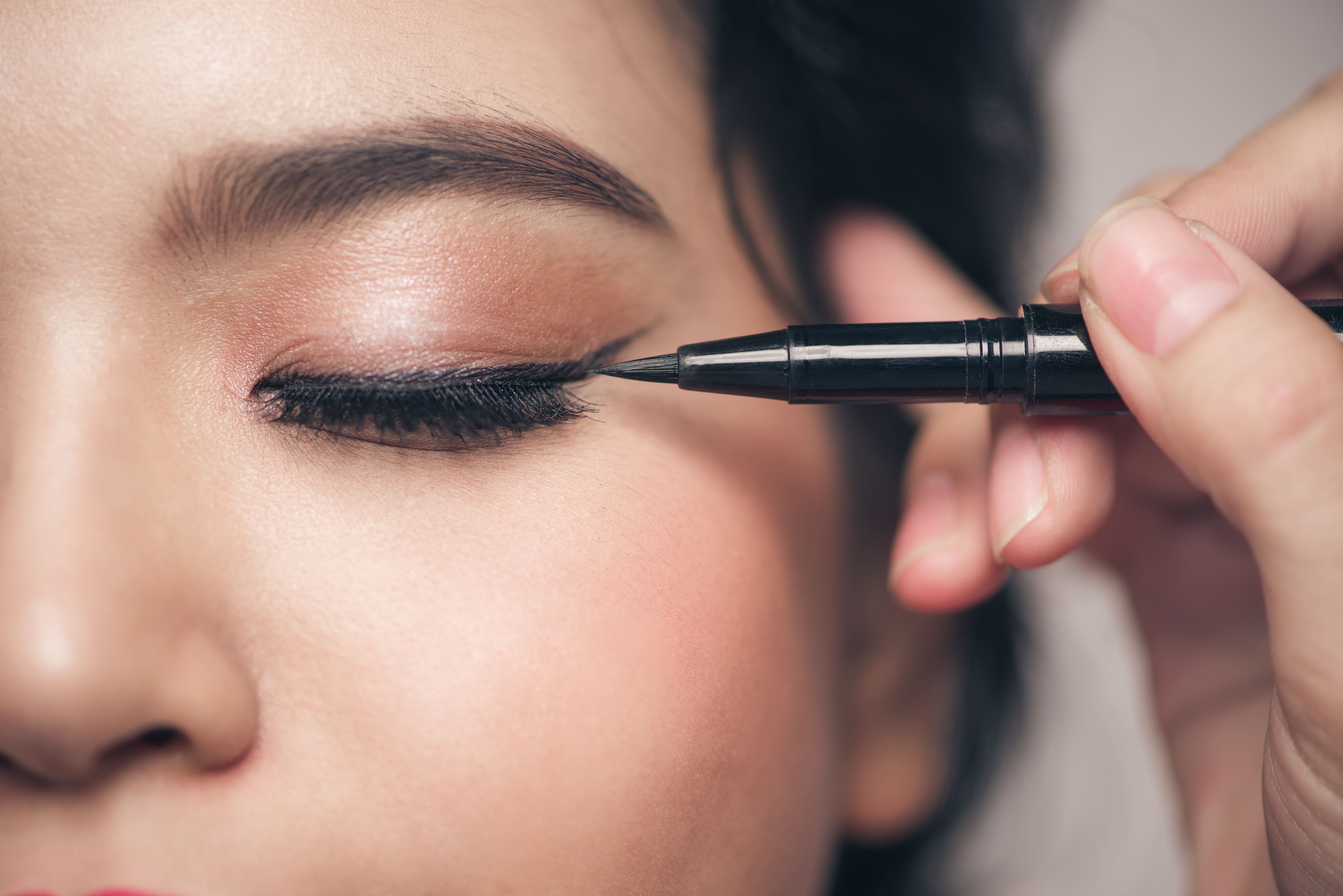 eyeliner tattoo