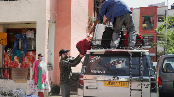 Kashmiri Pandits Fleeing again