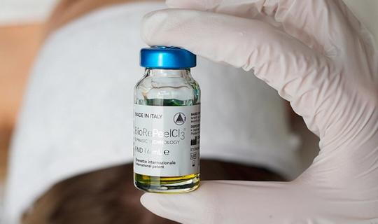 Пілінги PRX-T33 та BioRePeel: омолодження та відновлення шкіри без болю та реабілітації