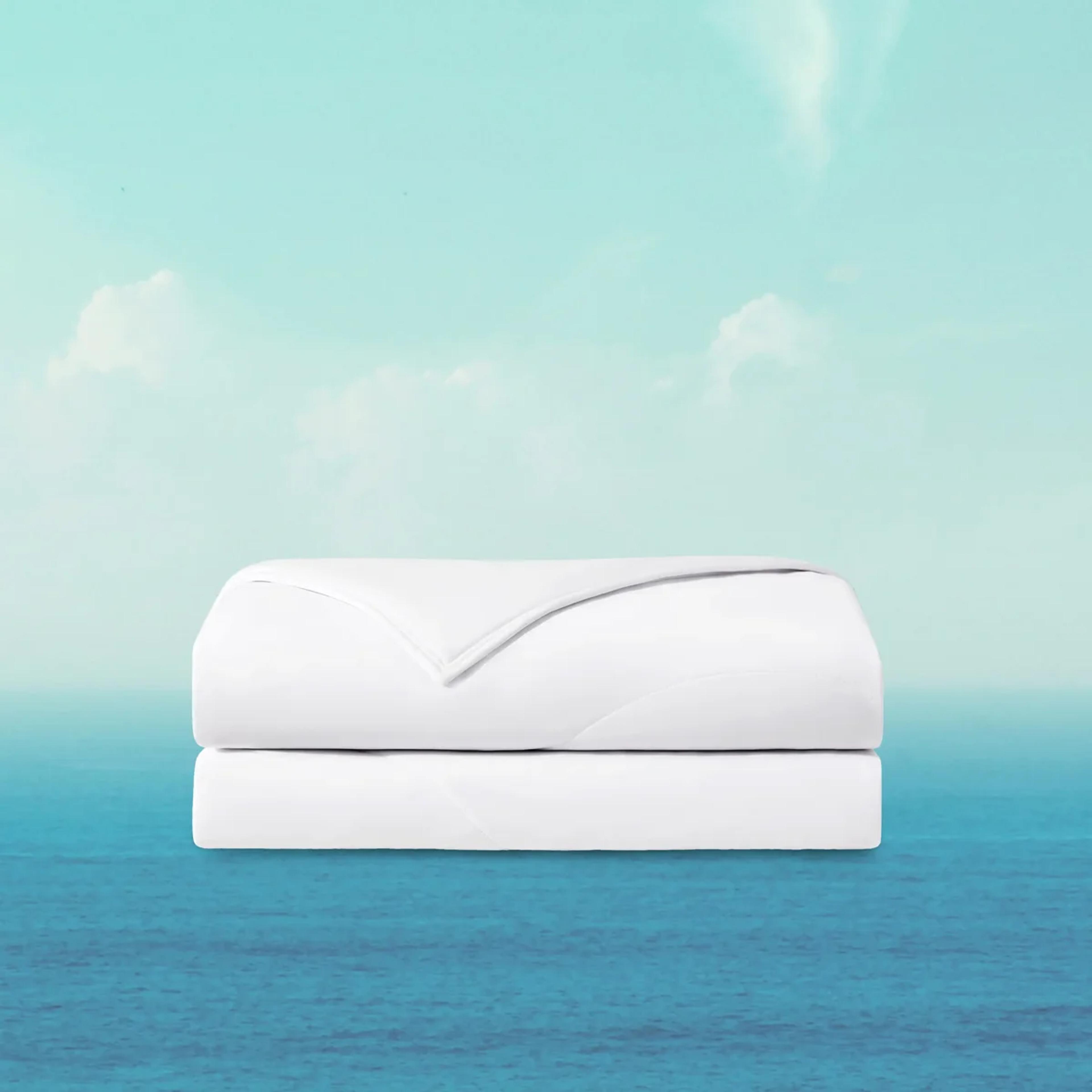 Breescape® Cooling Comforter Blanket in Snow White