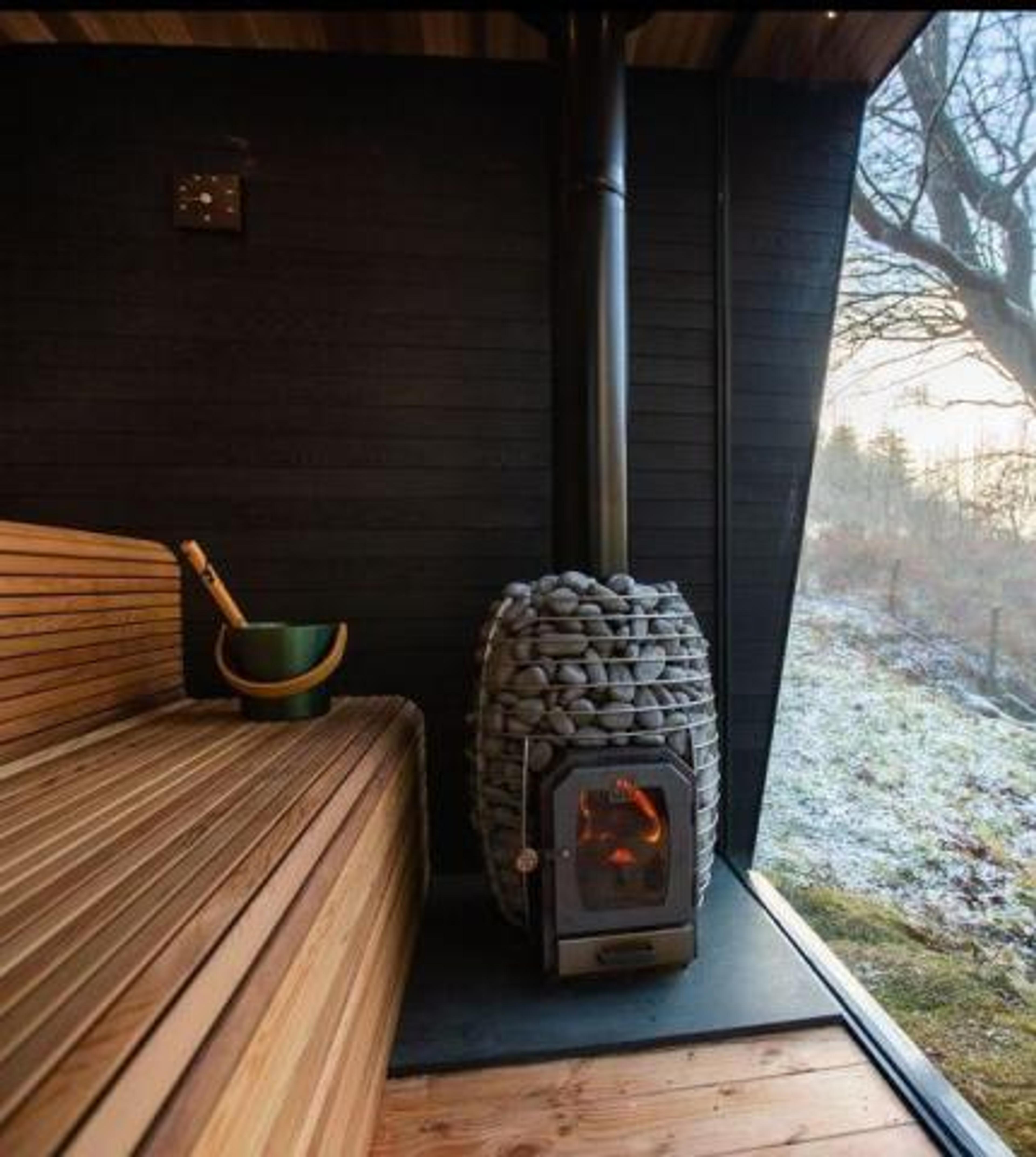Huum Hive Wood 13kW Wood-Burning Sauna Stove image 3