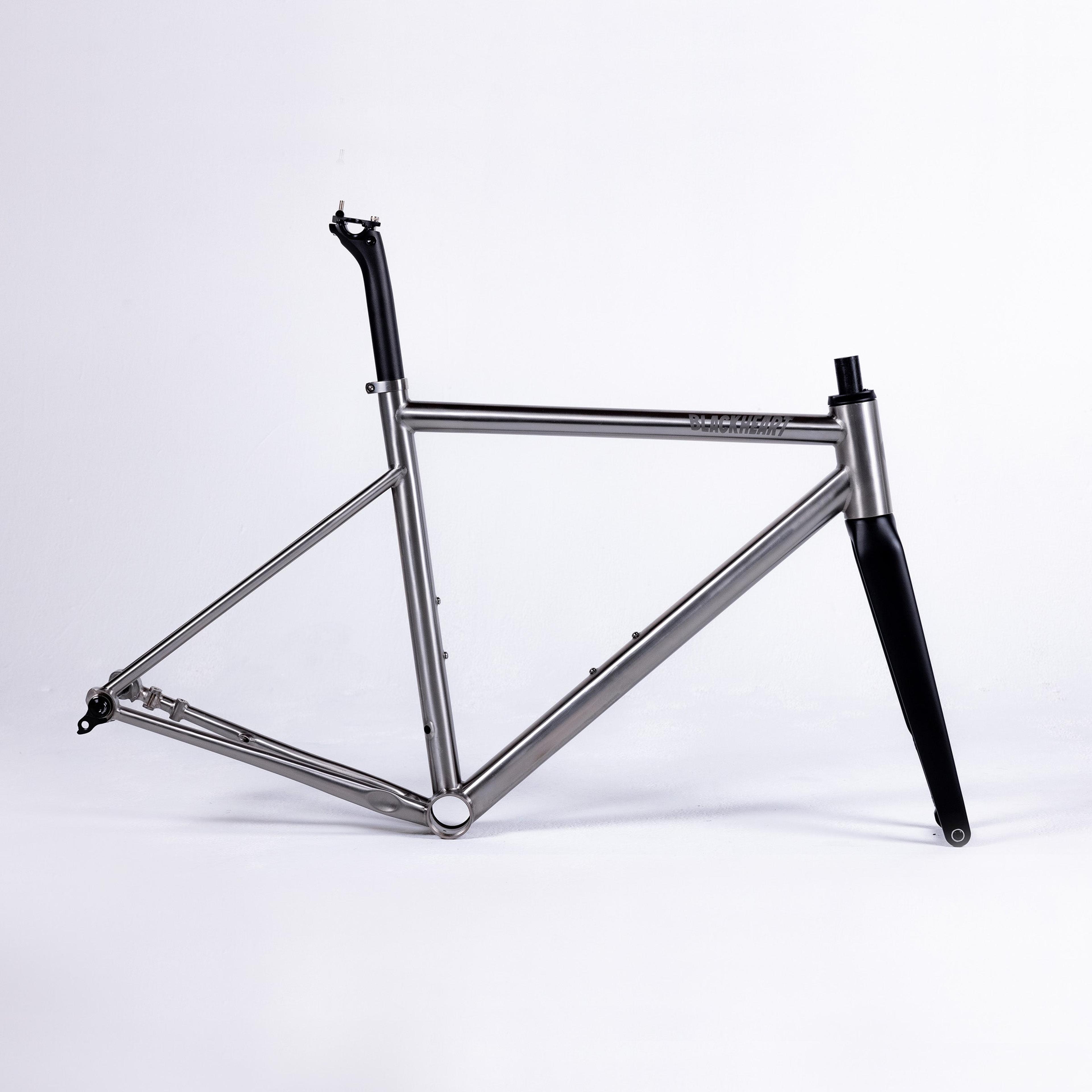 Road Ti — SRAM Force AXS, view 3