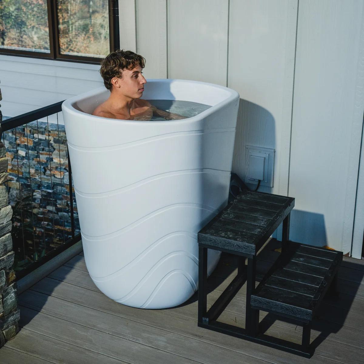 Product image for Viking Premier Cold Plunge - Arctic White / Pro Chiller in Arctic White