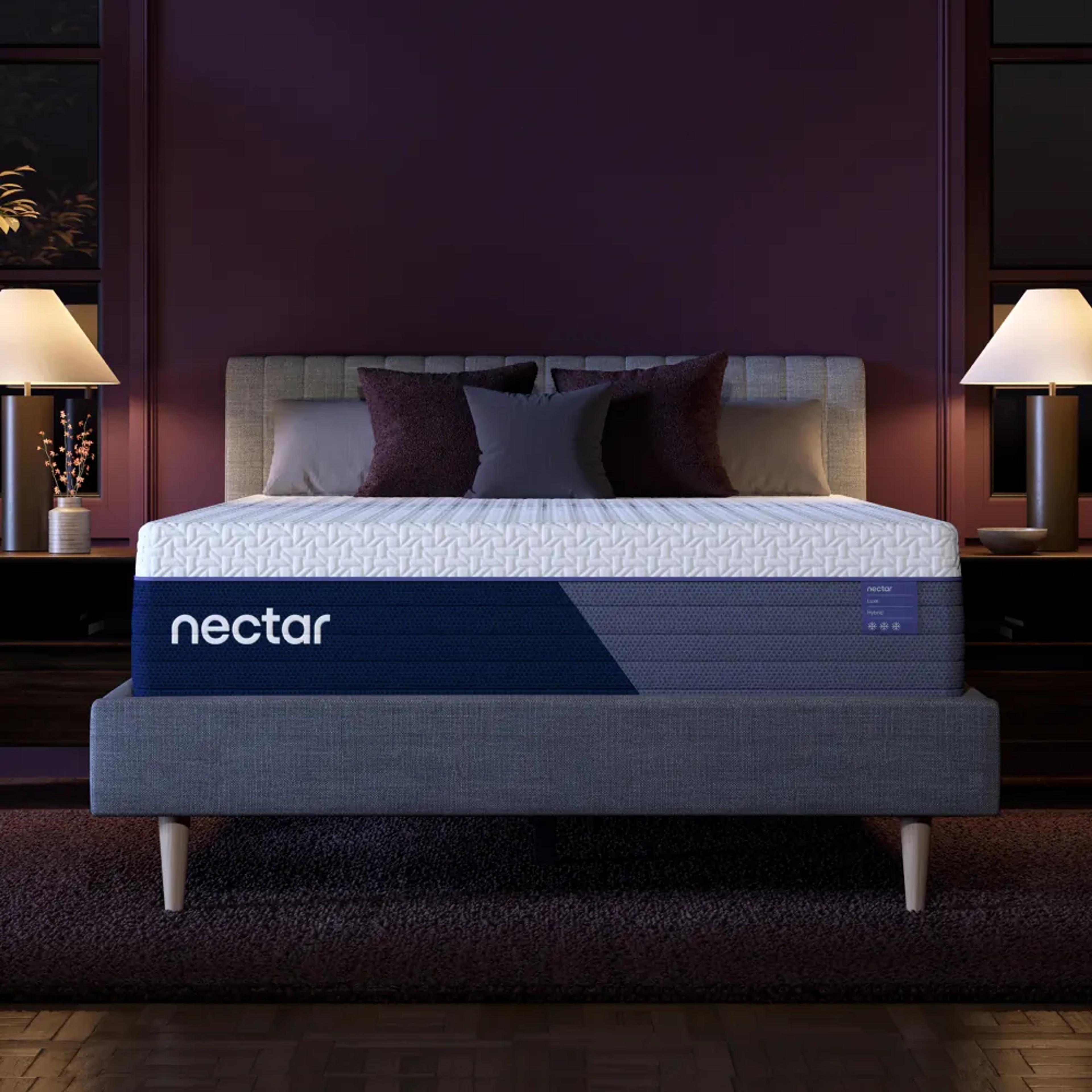 Luxe Hybrid Mattress, view 4