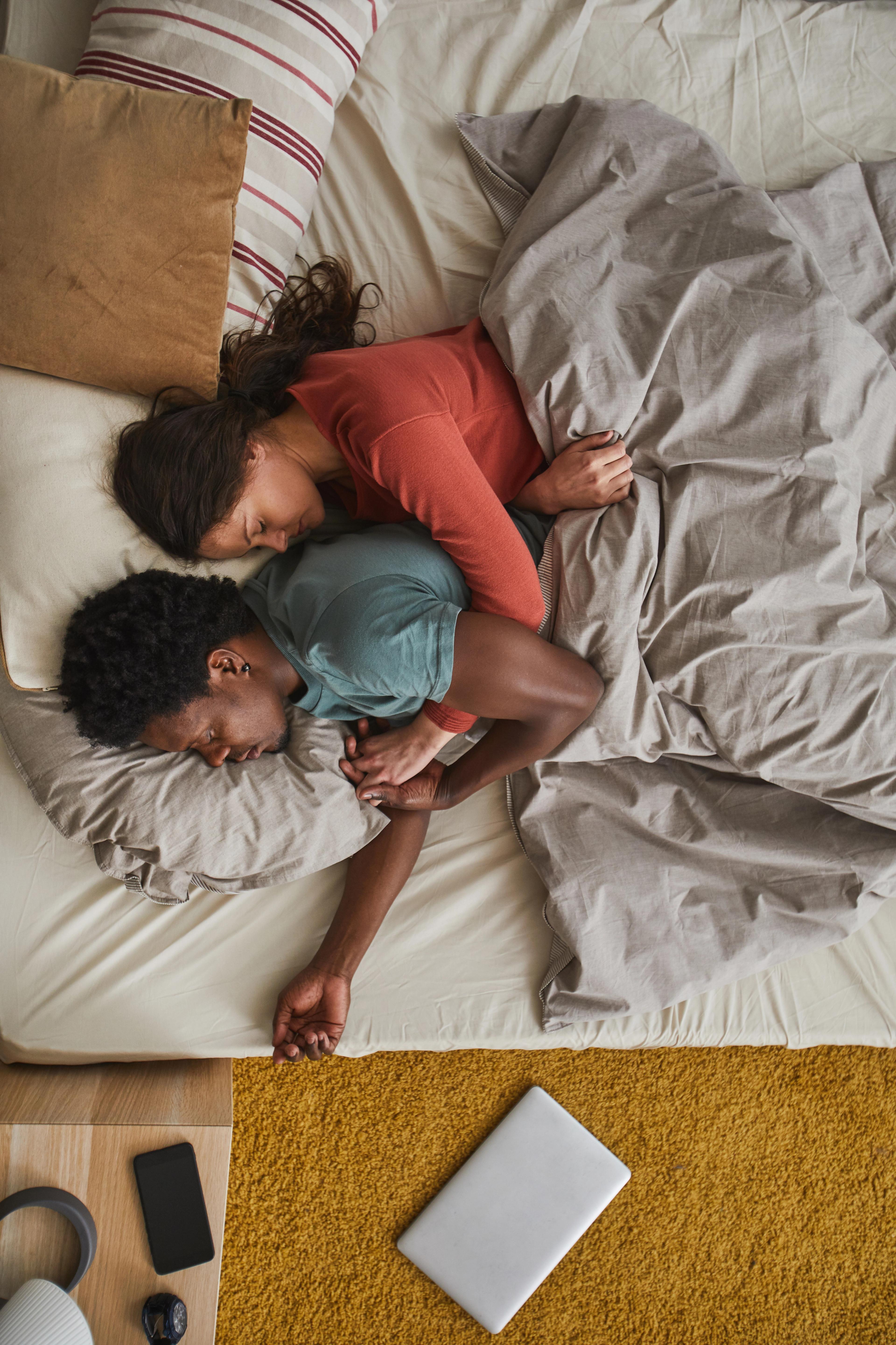 How does the Eight Sleep mattress improve sleep quality