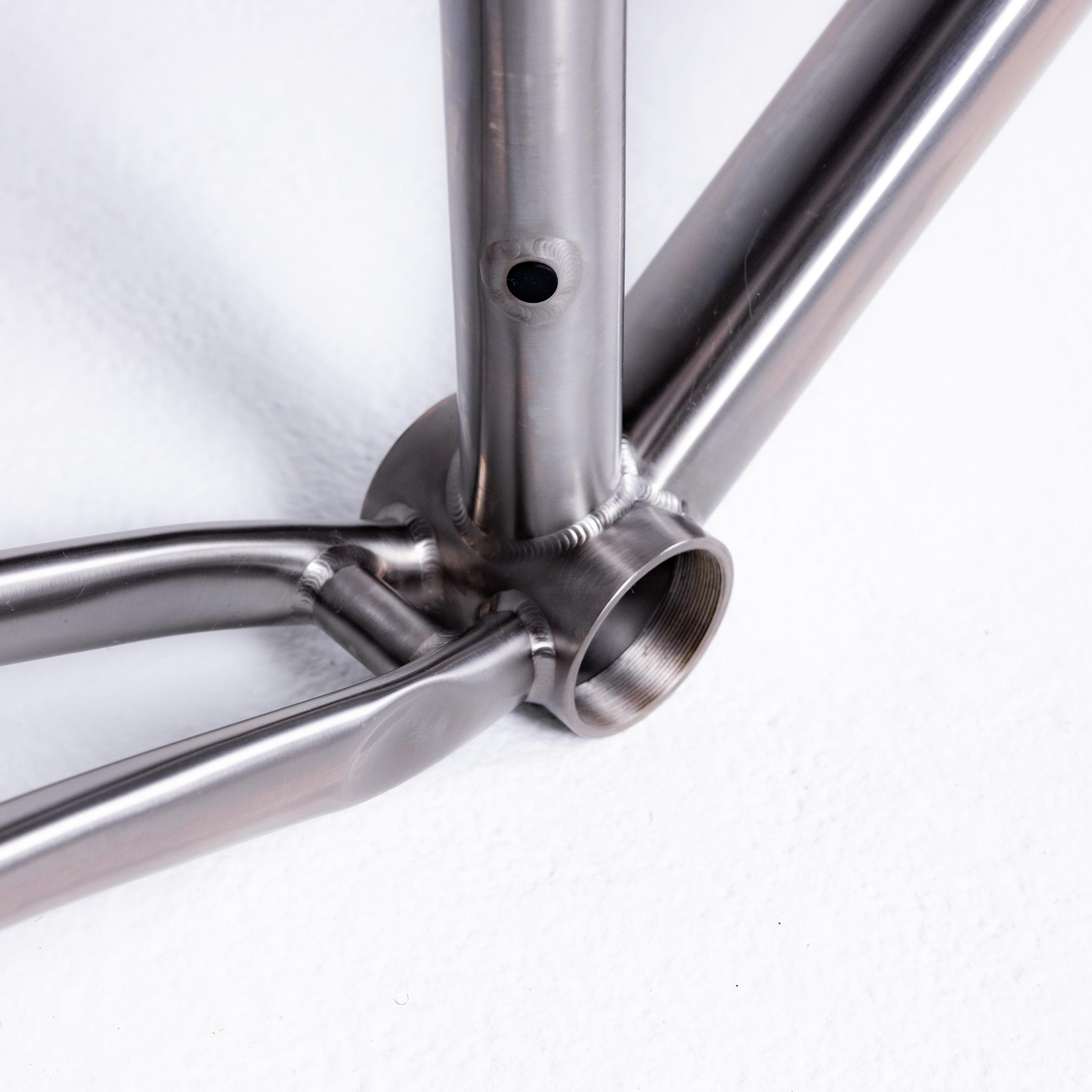 Road Ti — SRAM Force AXS, view 11