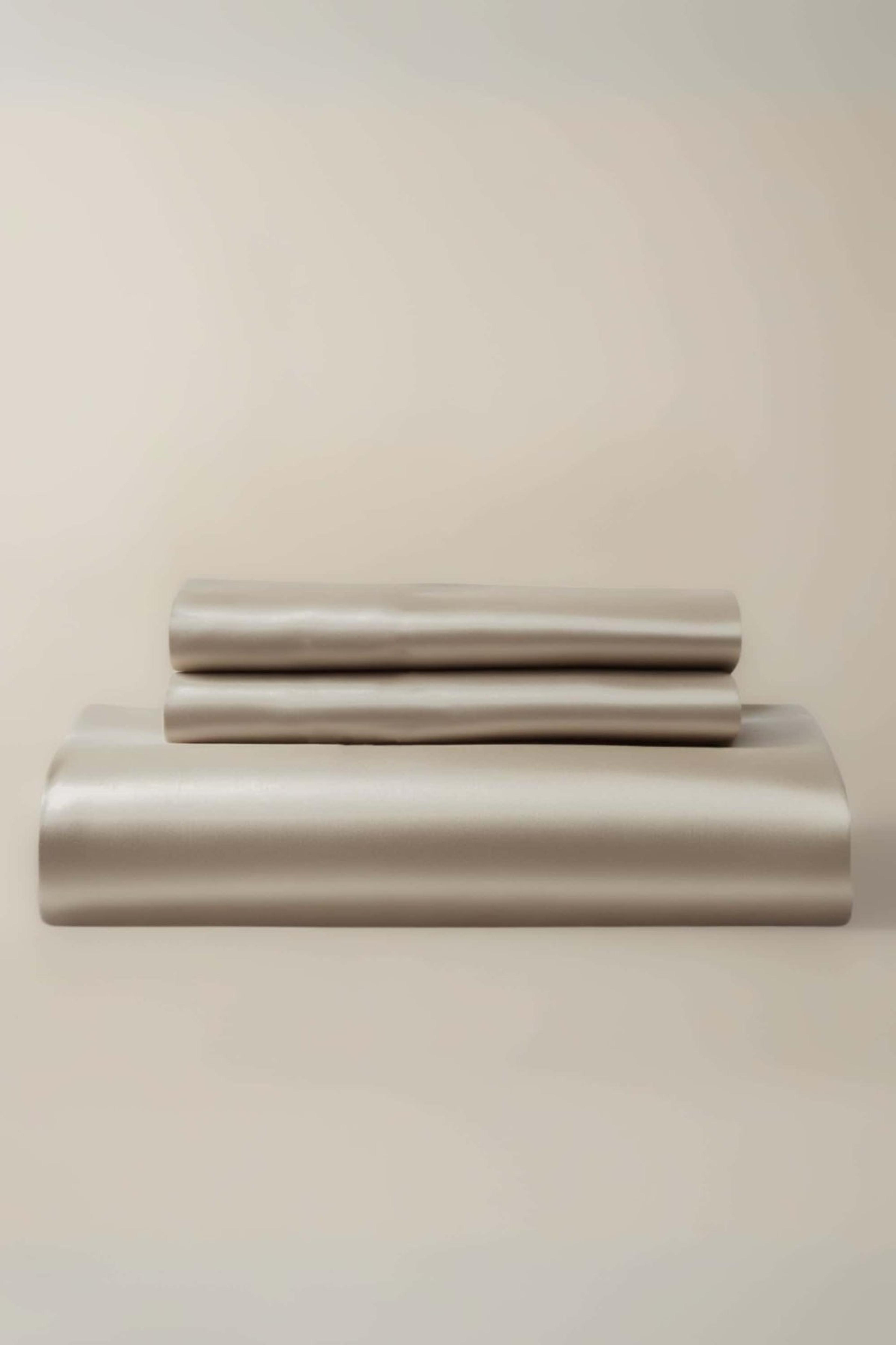 Product image for Faceplant Bamboo Duvet Set in Sand