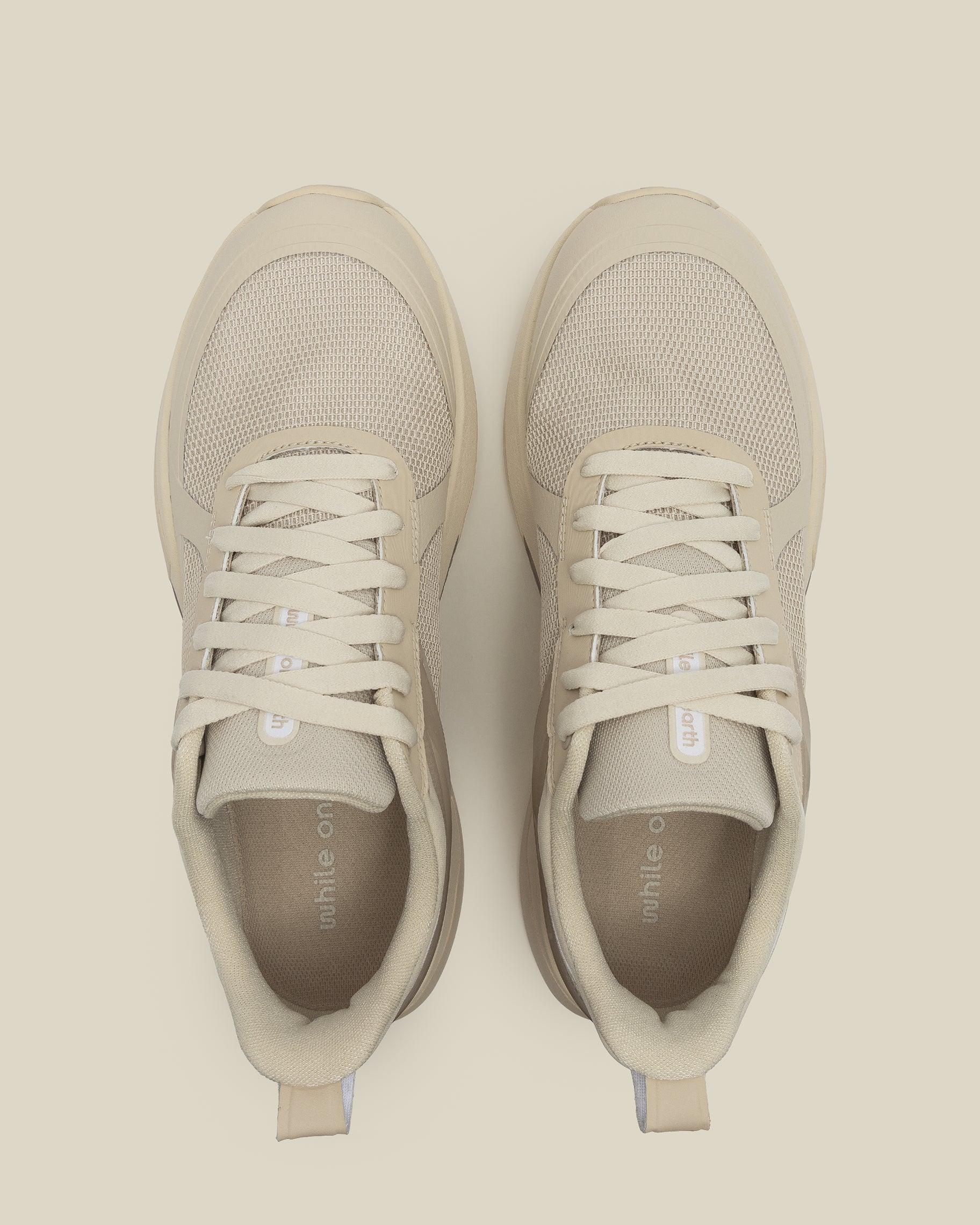 Women's CMC Trainer image 6