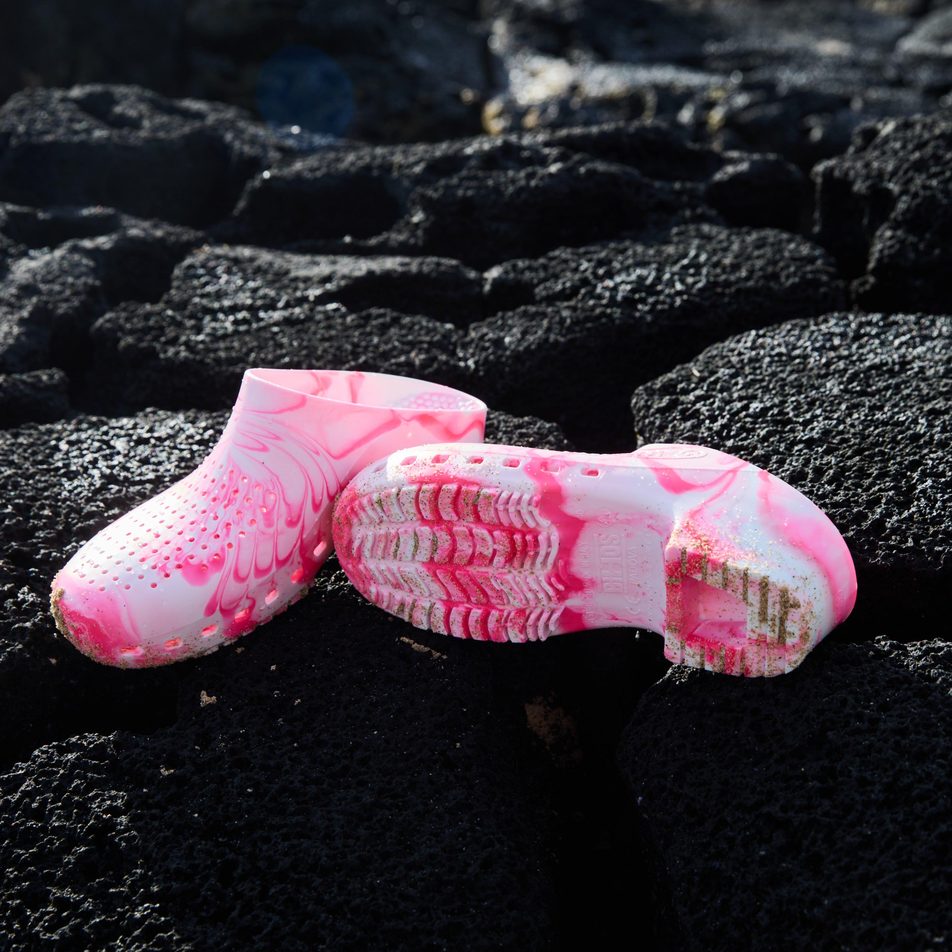 Calzuro Classic With Holes Pink/White image 3