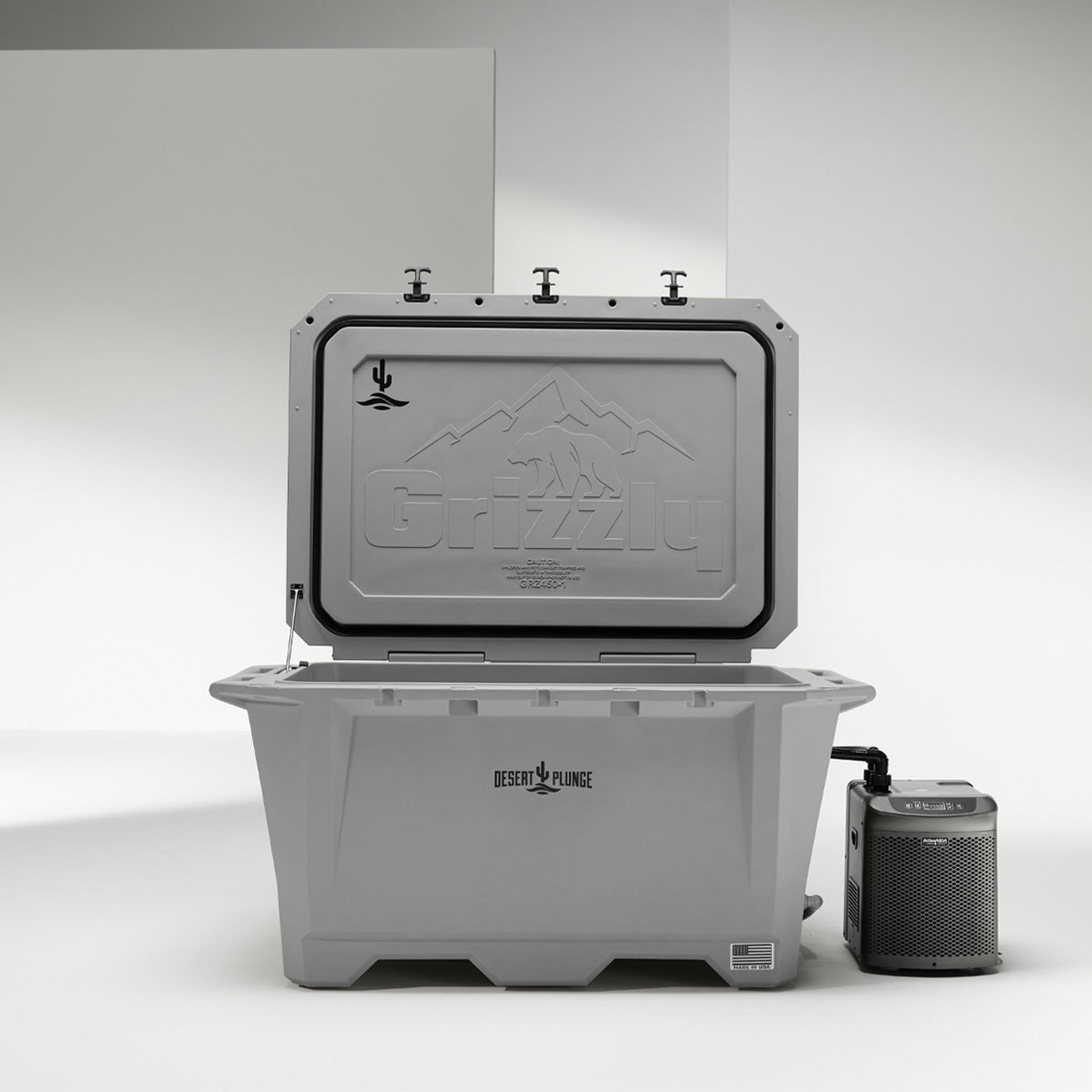 Product image for The Wide Grizzly 450 Cold Plunge Tub - 1/4 Horsepower - Stealth Gray in Gray