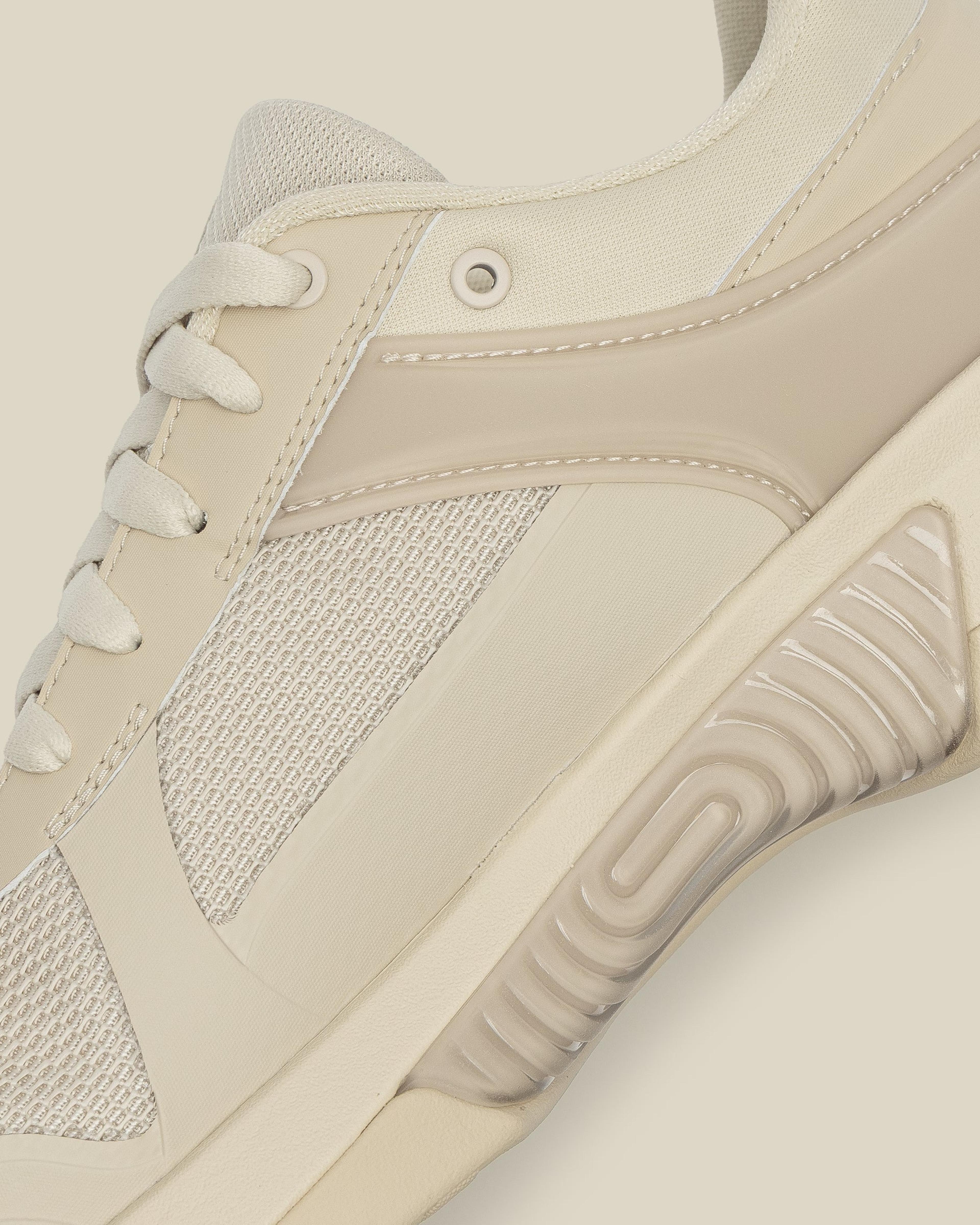 Women's CMC Trainer image 4