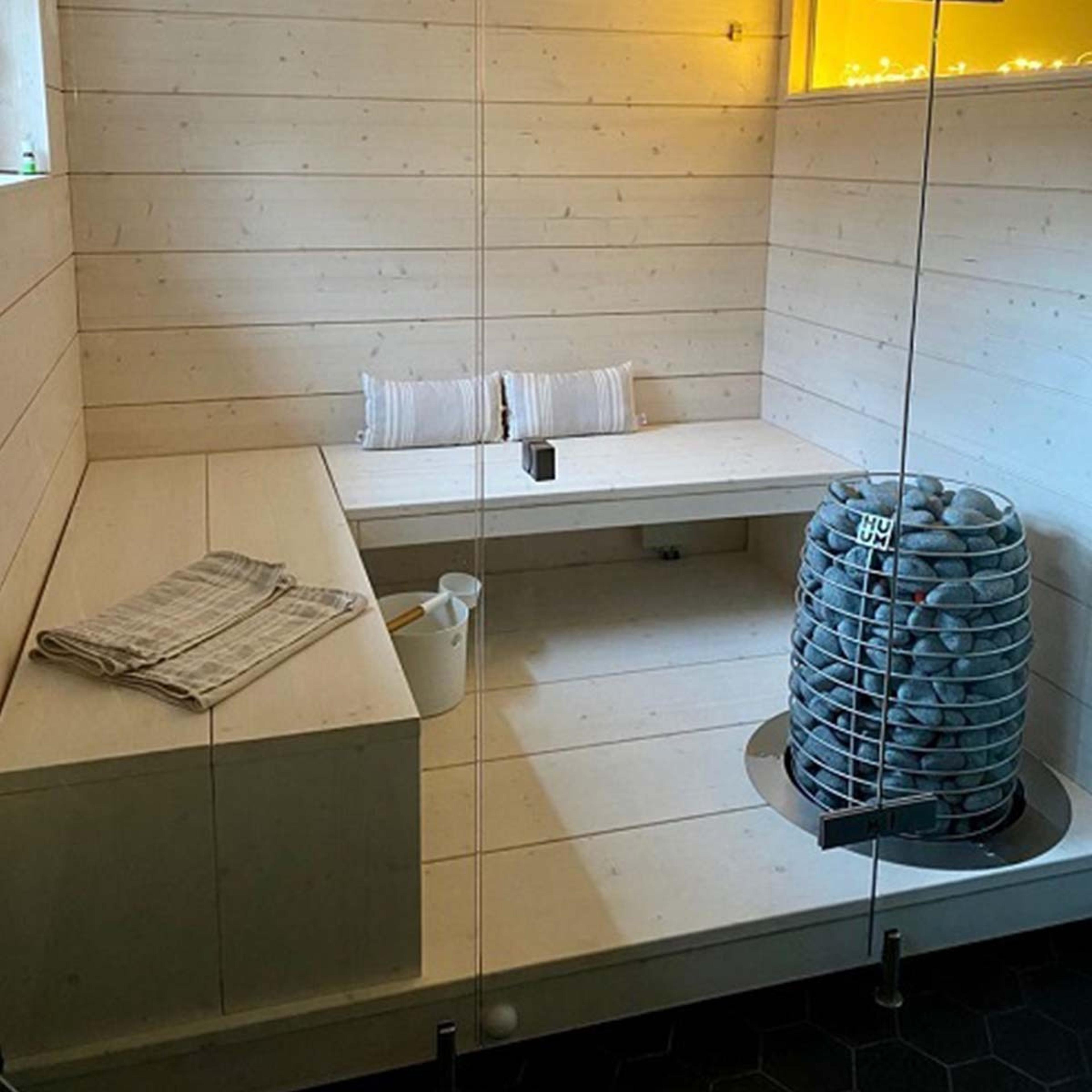 HUUM HIVE 15kW 240V Electric Sauna Heater Package image 5