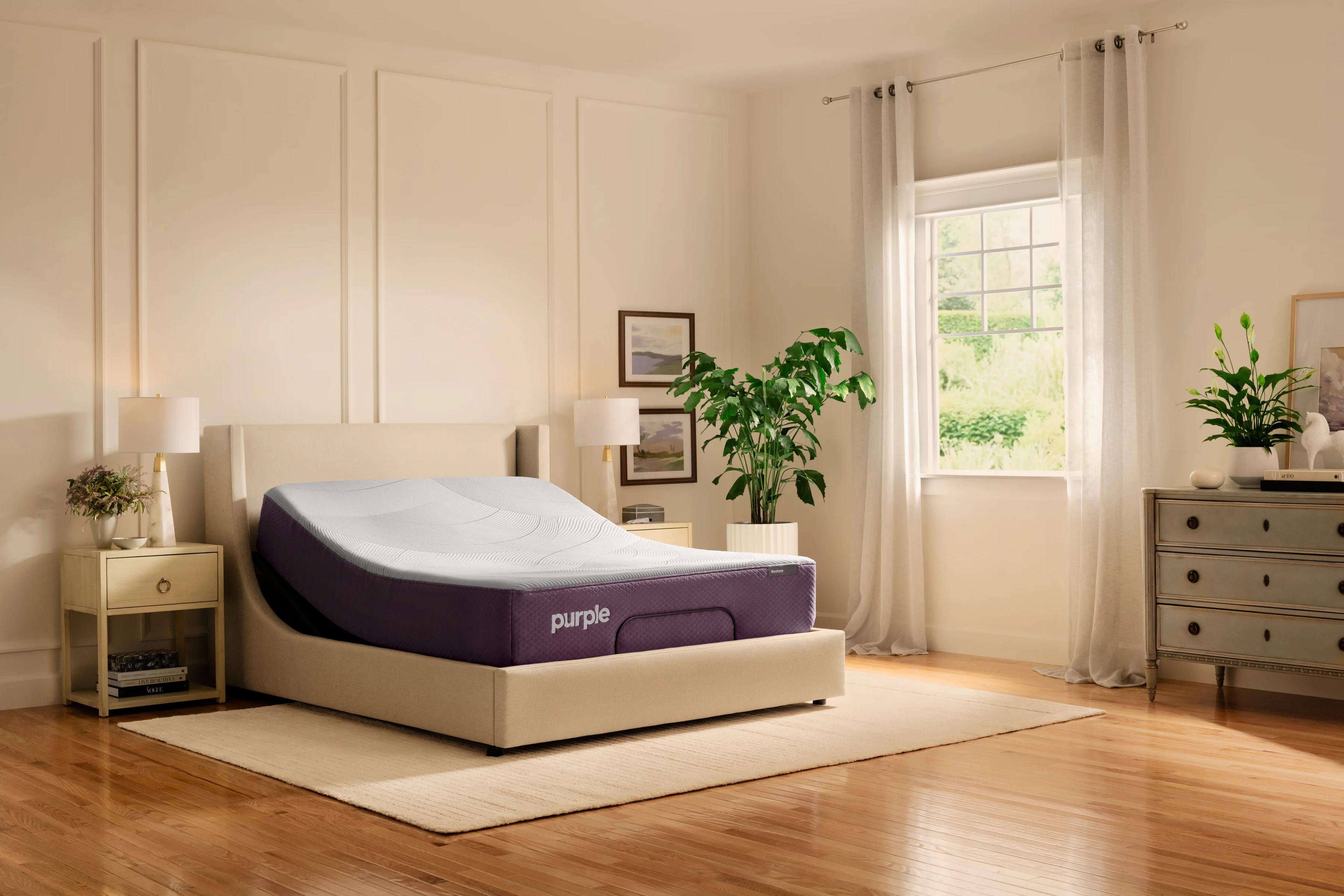 Restore® Hybrid Mattress, view 4
