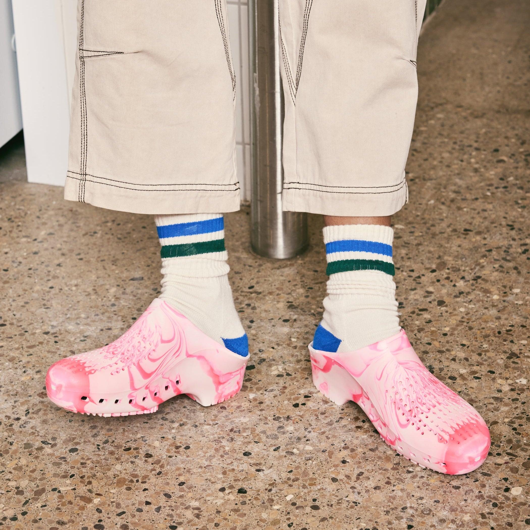 Calzuro Classic With Holes Pink/White image 2