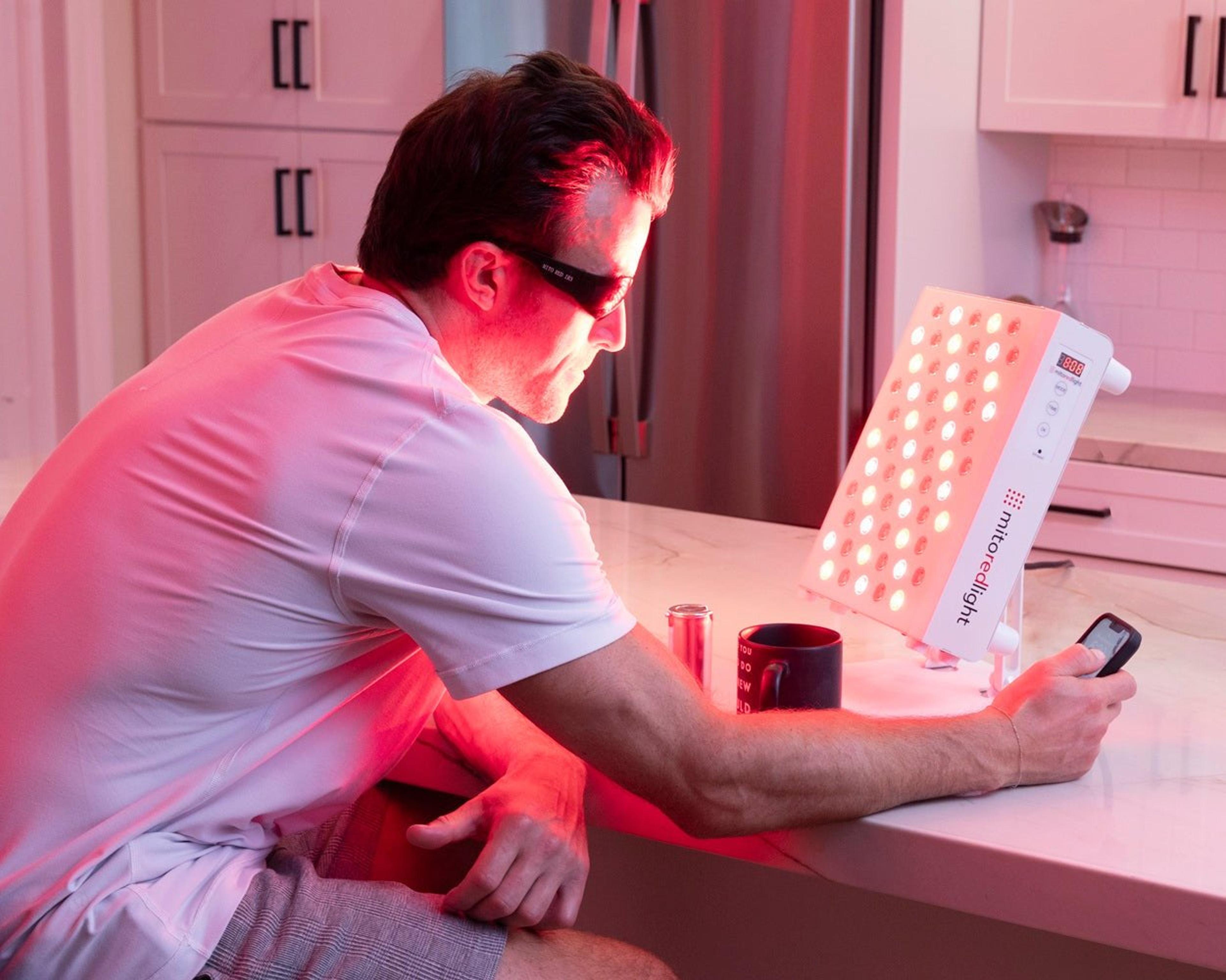 MitoPRO+ Red Light Therapy Panel Series MitoPRO 300+ image 3