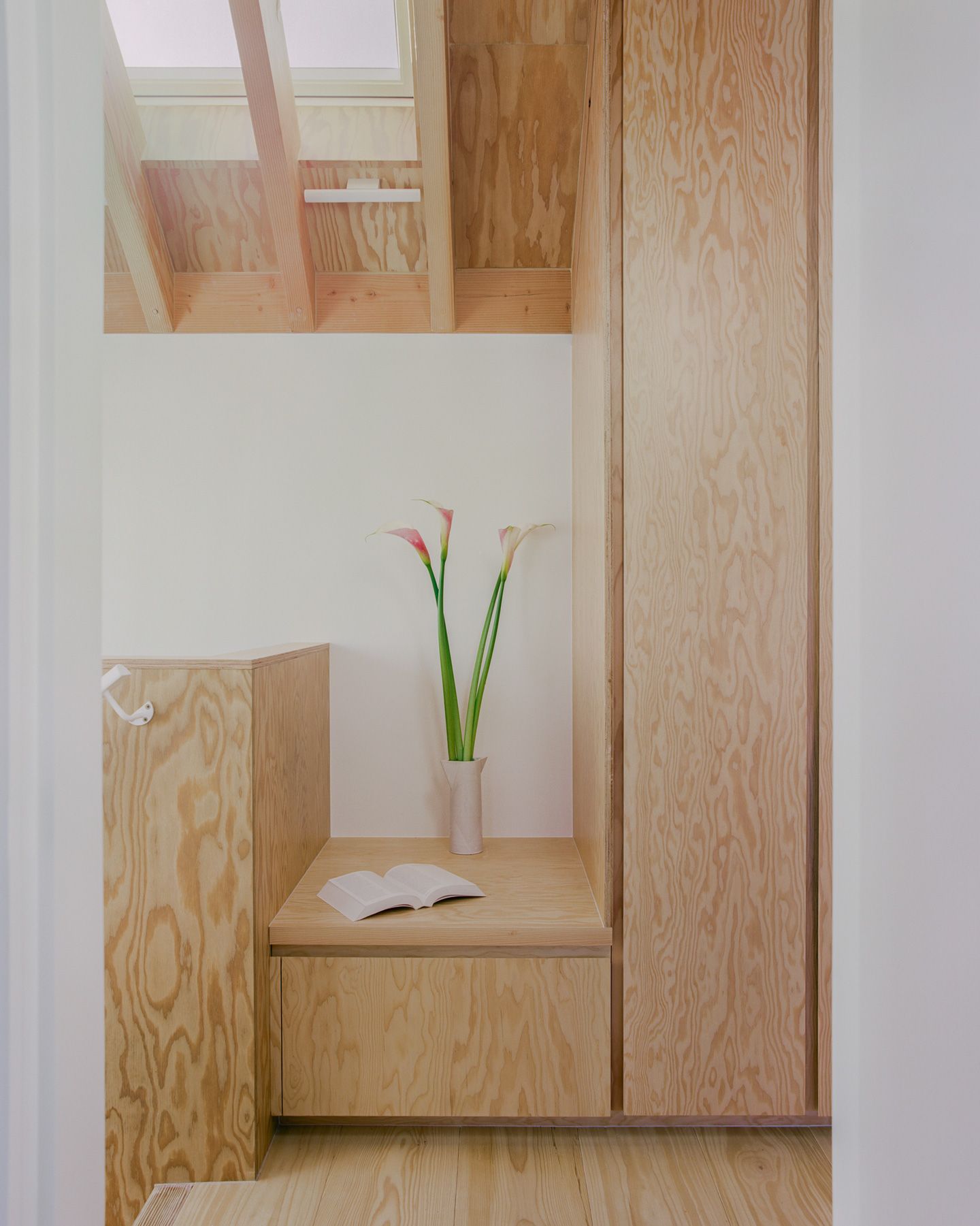 Wadhal – Wade House corner seat