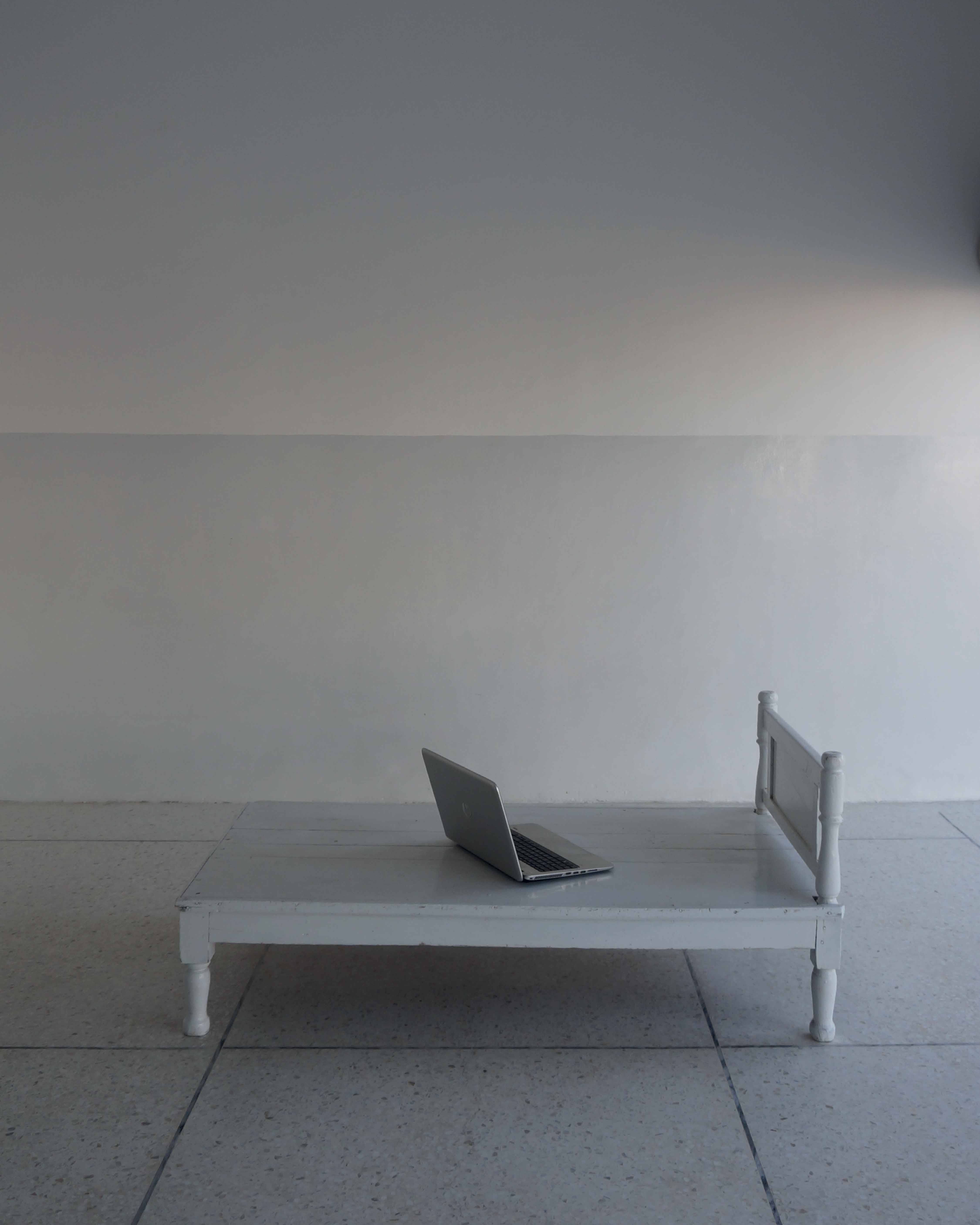 Colliding Contexts