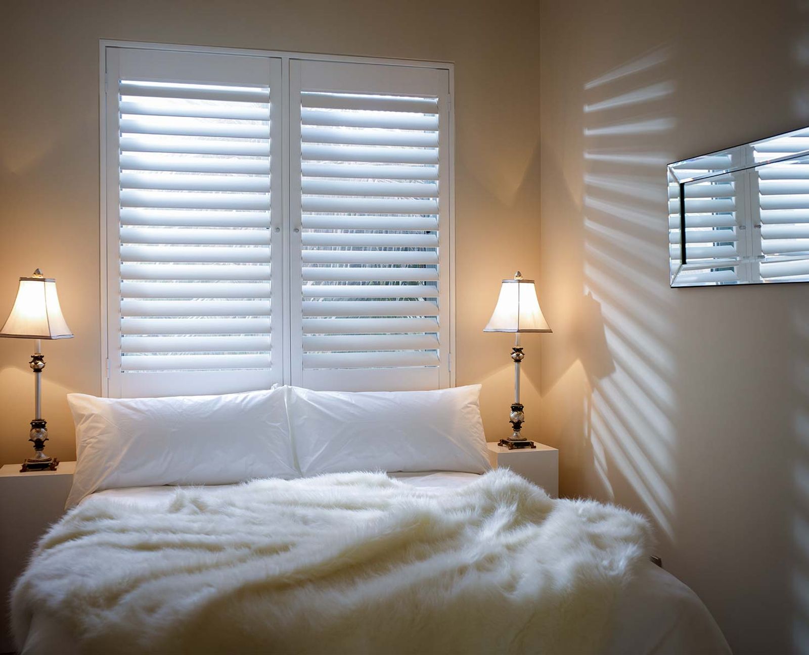 Curtain World image