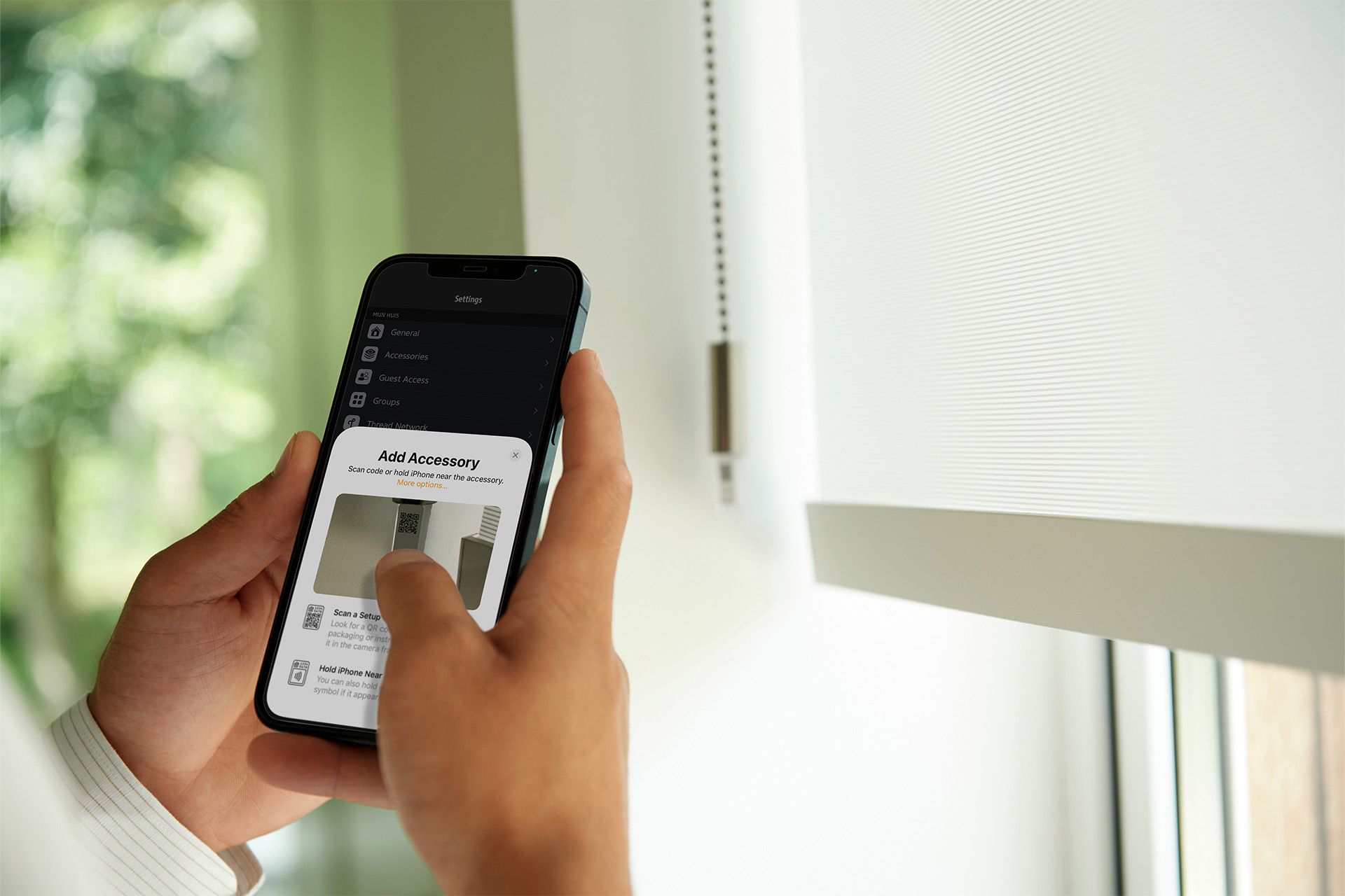 Controlling motorised blinds from a smartphone app