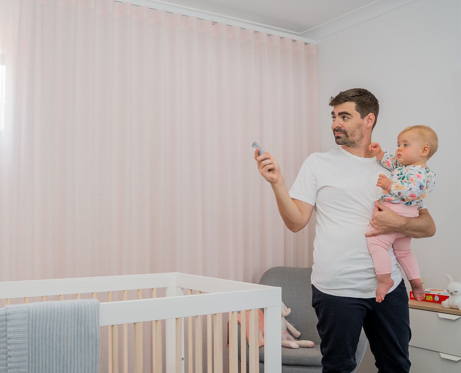 Curtain World image