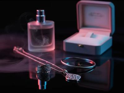 Bijuteriile din inox – eleganță durabilă și îngrijire corectă