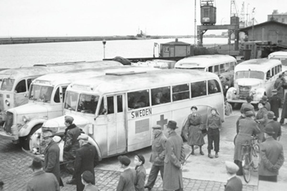 I slutet av andra världskriget räddade svenska Röda Korset människor från koncentrationslägren.