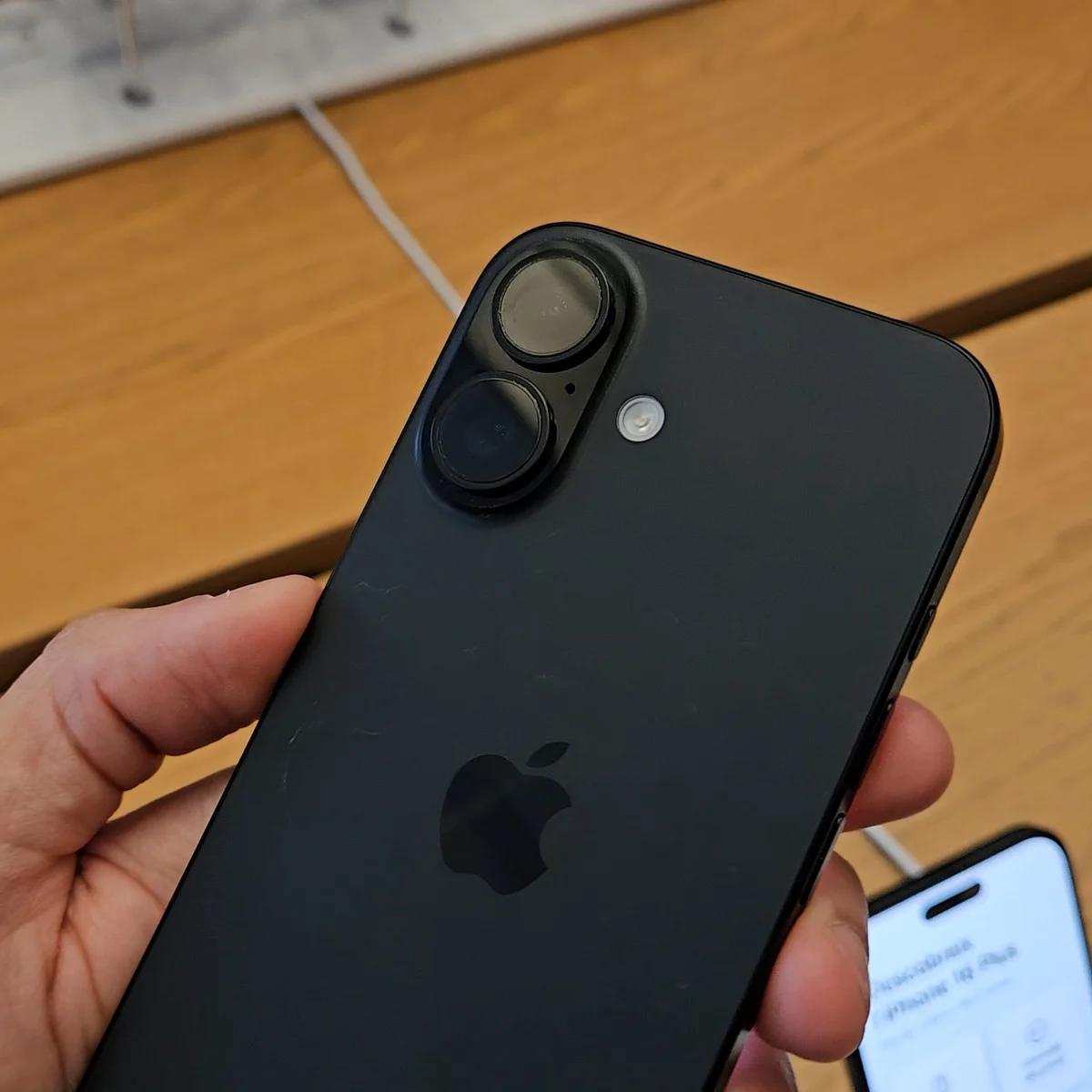 iPhone 16 Preto | 128GB