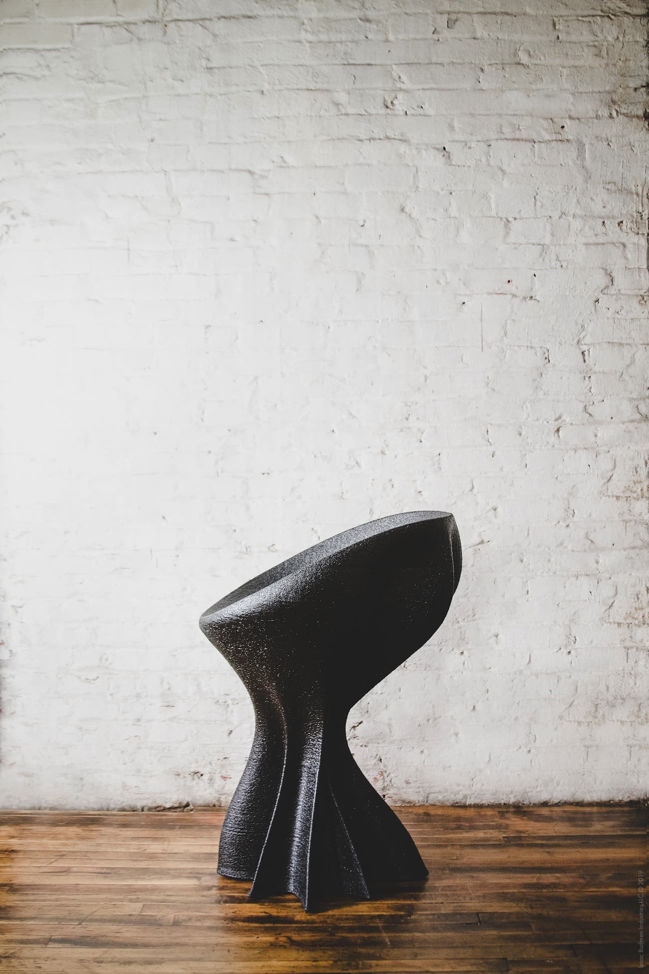 Resolute Chair Budmen / Budmen Industries