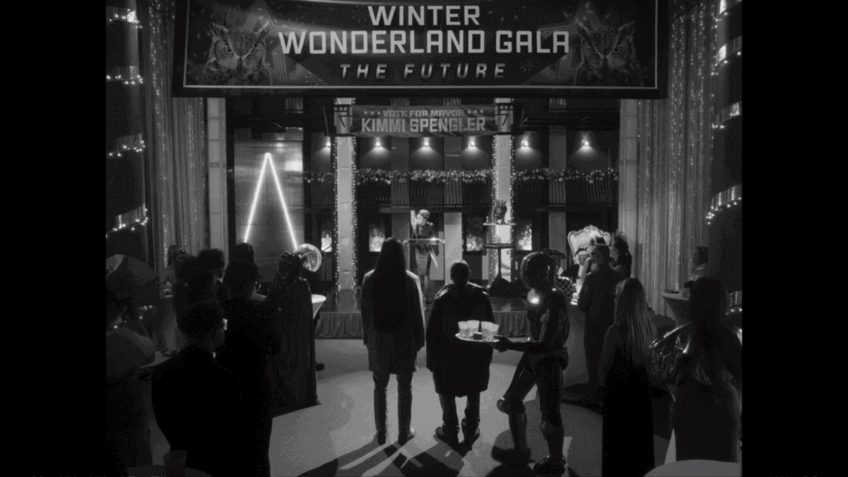 Robo-Owl menacing pose