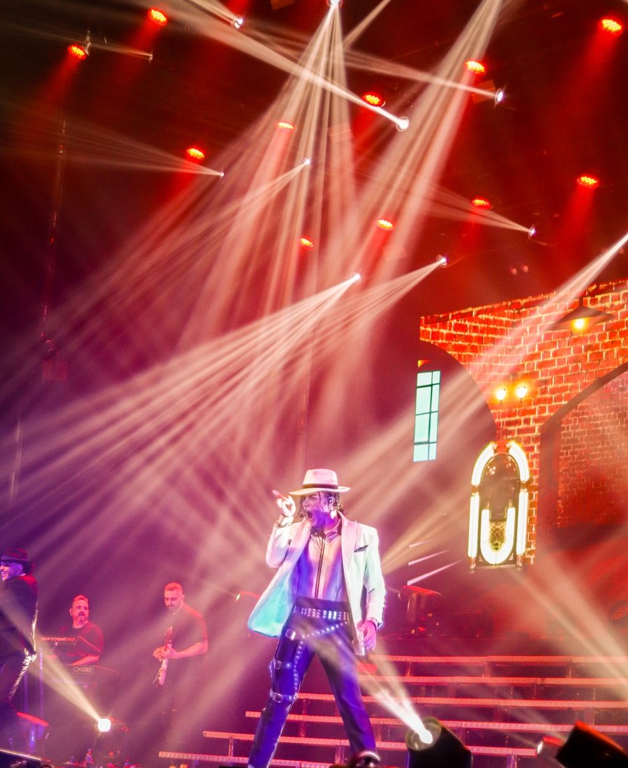 Rodrigo Teaser | TRIBUTO AO REI DO POP