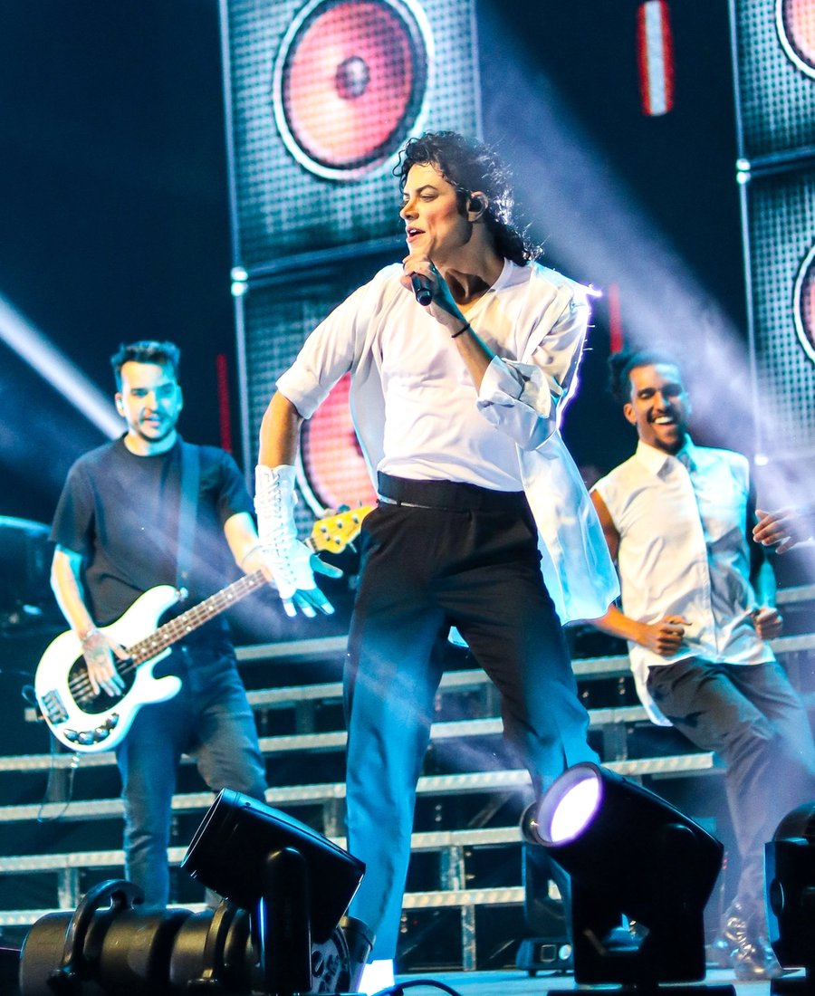 Rodrigo Teaser | TRIBUTO AO REI DO POP