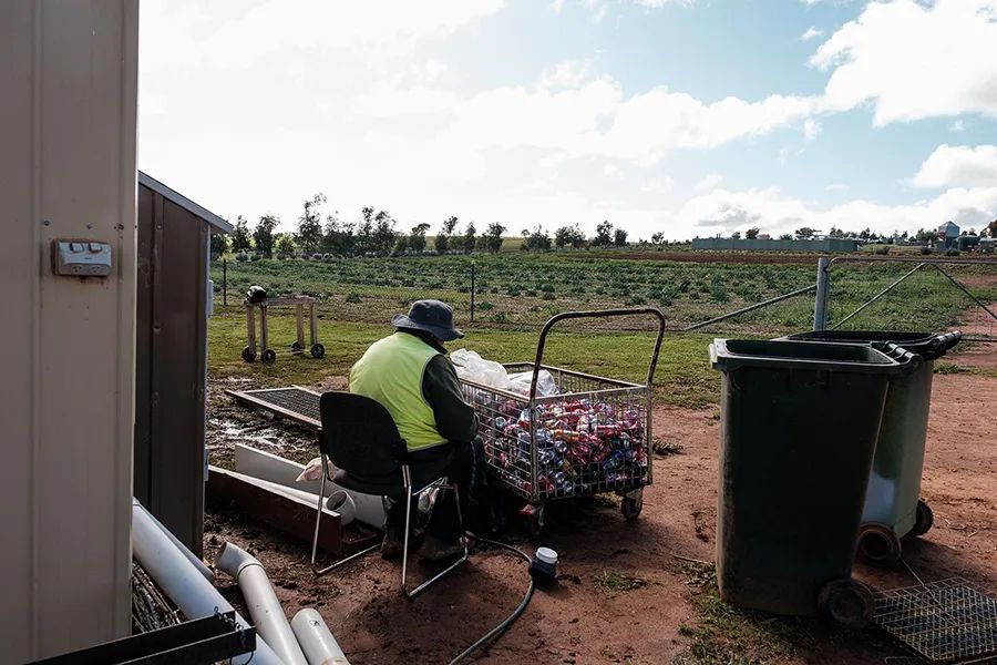 Coolamon Lions Club and Junee Correctional Centre join forces to recycle and fund local organisations