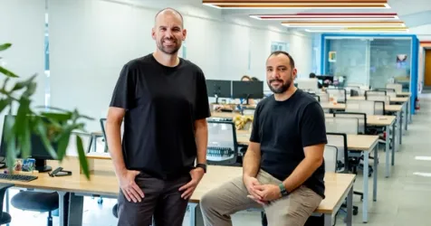 8D Hubify and Dialetto Merge to Combine Marketing and Public Relations