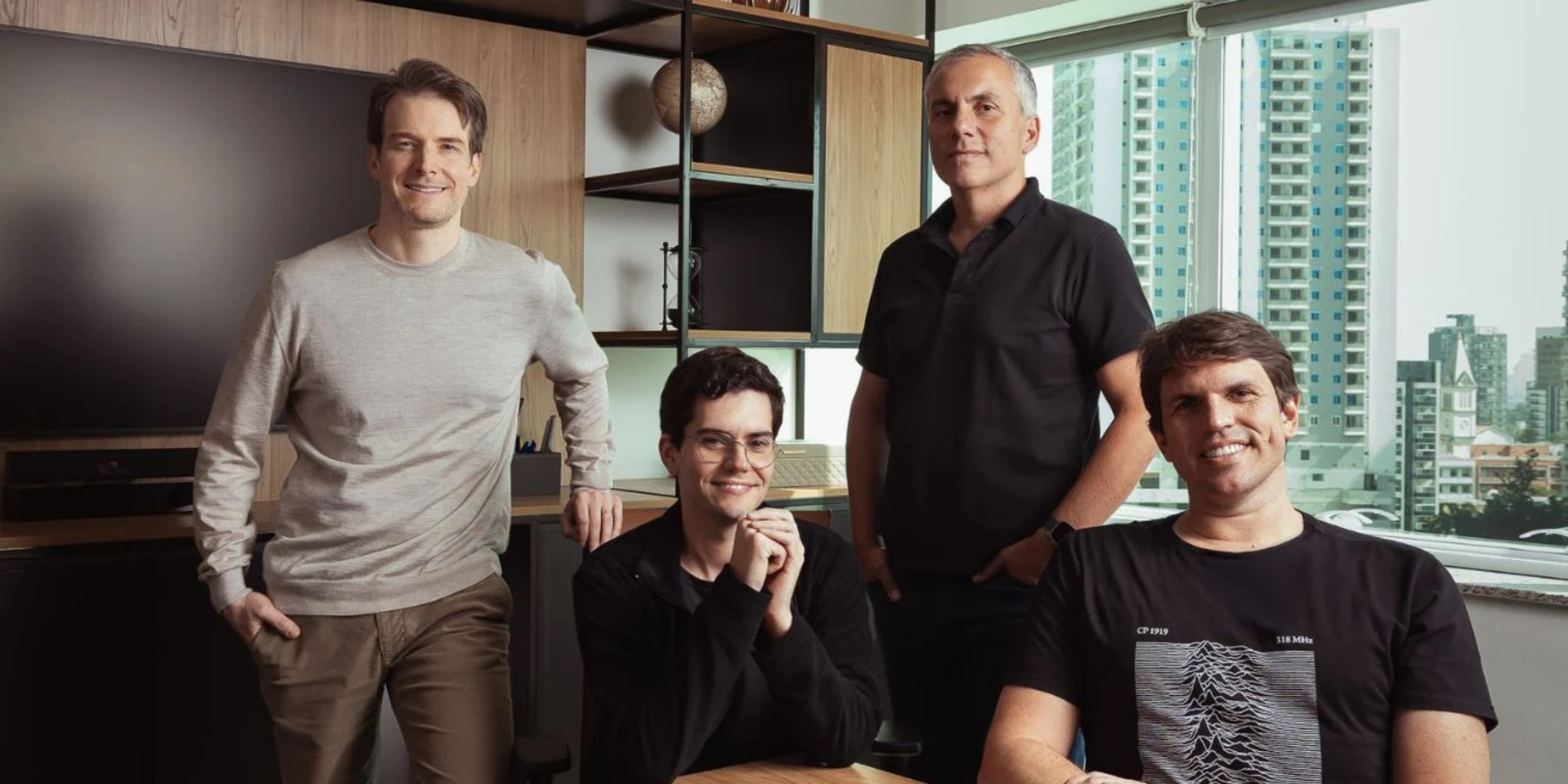 Fintech Crown Raises $13.5M Series A Led by Paradigm