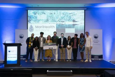 Entrepreneurs collaborating during the OceanHub Africa accelerator bootcamp.