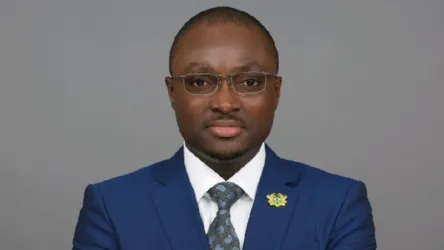 Bank of Ghana Fintech Chief Kwame Oppong Steps Down