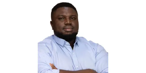 Olumide Akinsola 