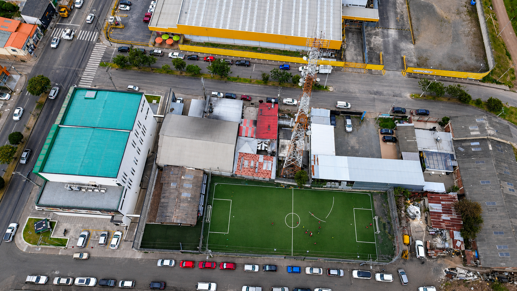 Terreno 195 m² en Monay · Sector Av. González Suárez — fotografía 4