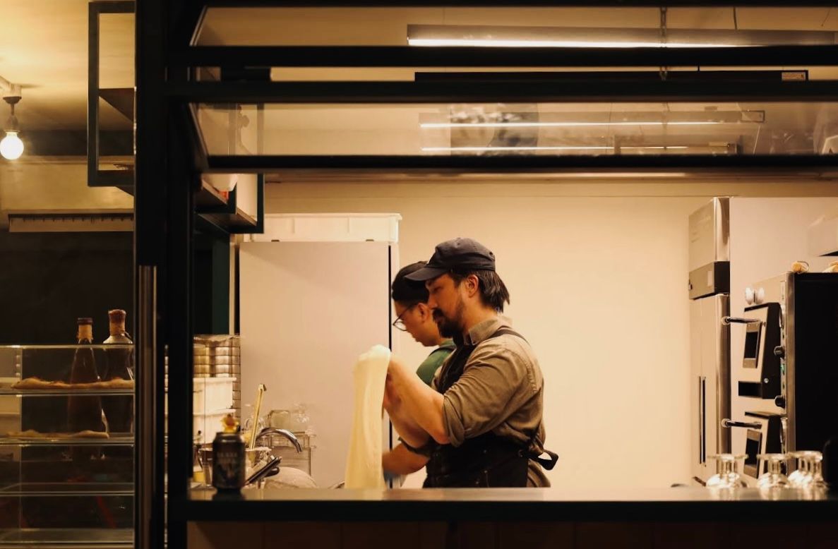 dat east borough pizza saigon