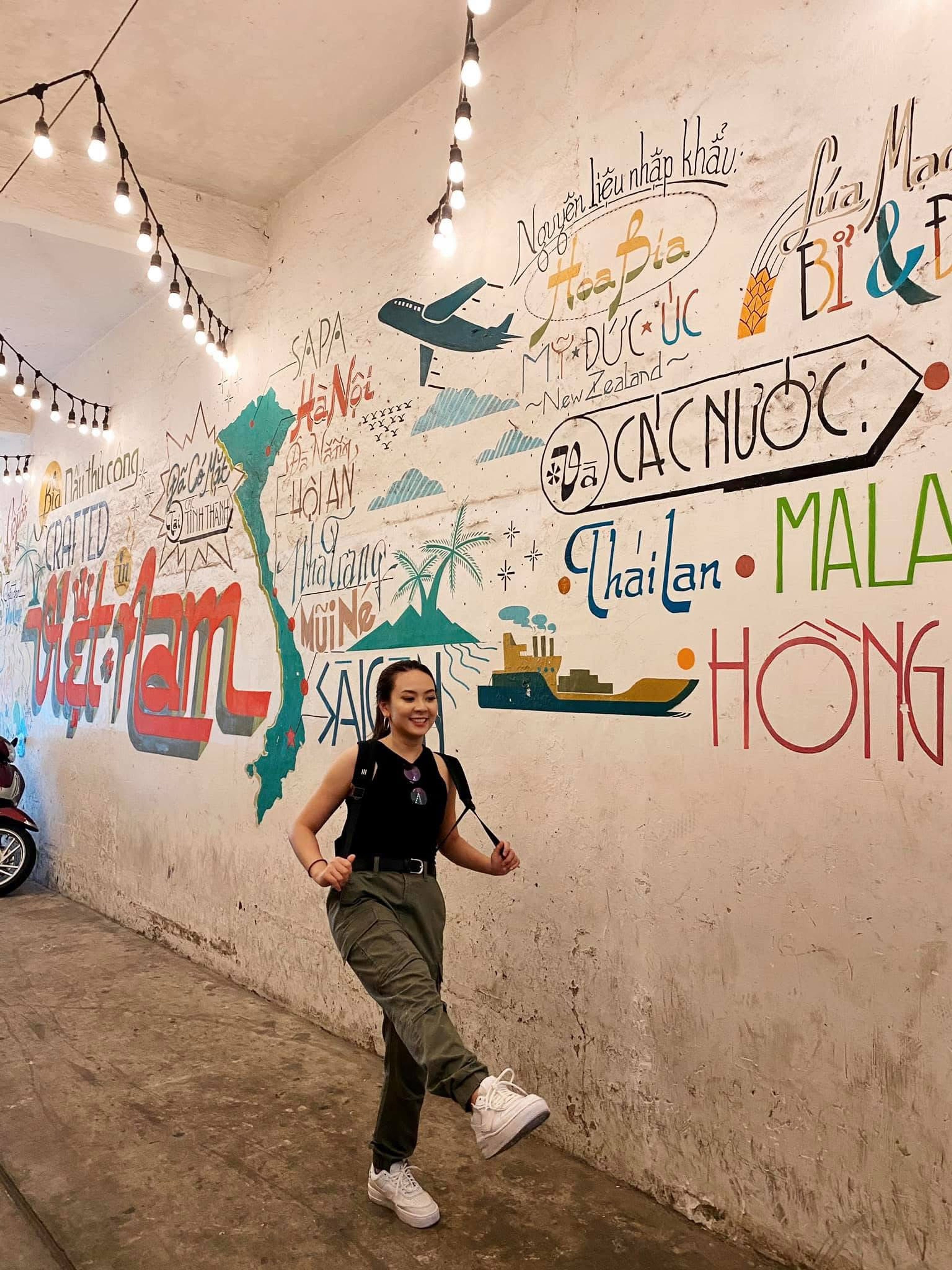 Van's first time in Saigon